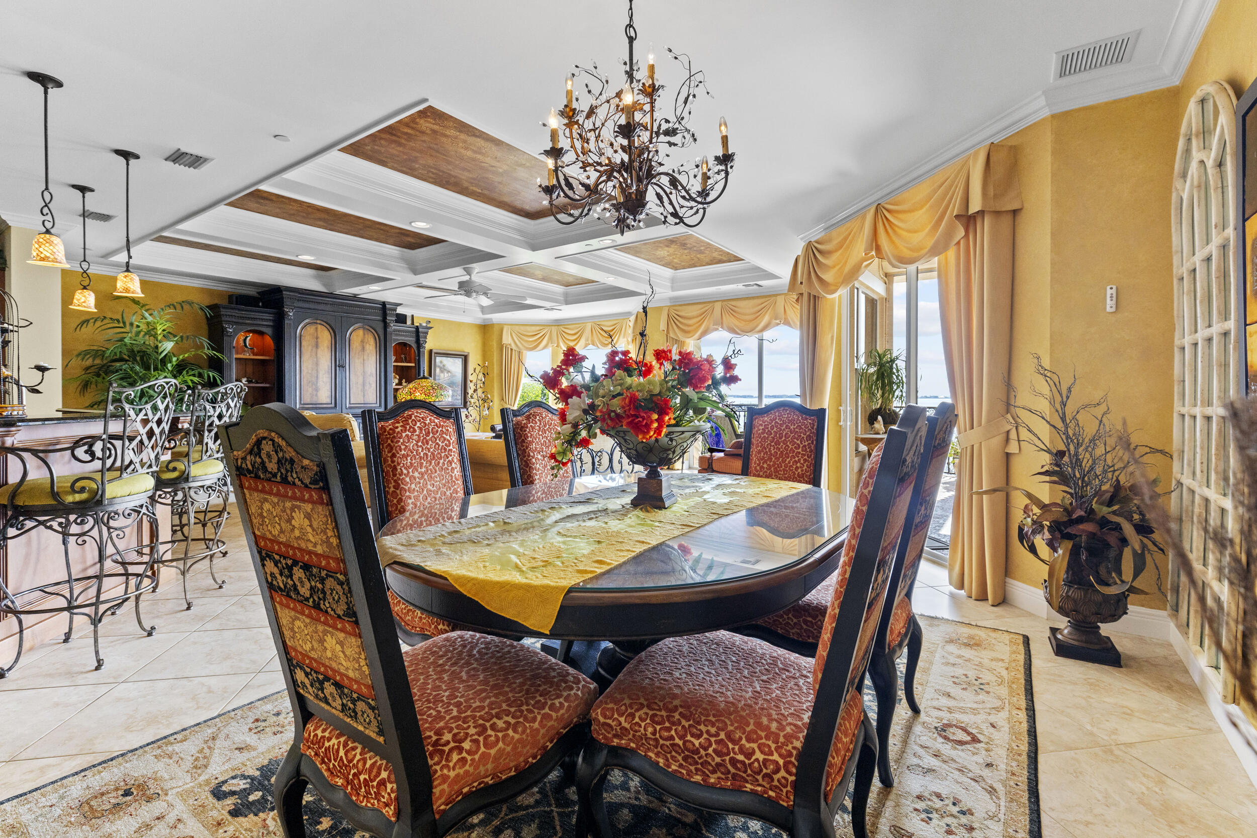 OUTRIGGER HARBOUR CONDO - Residential
