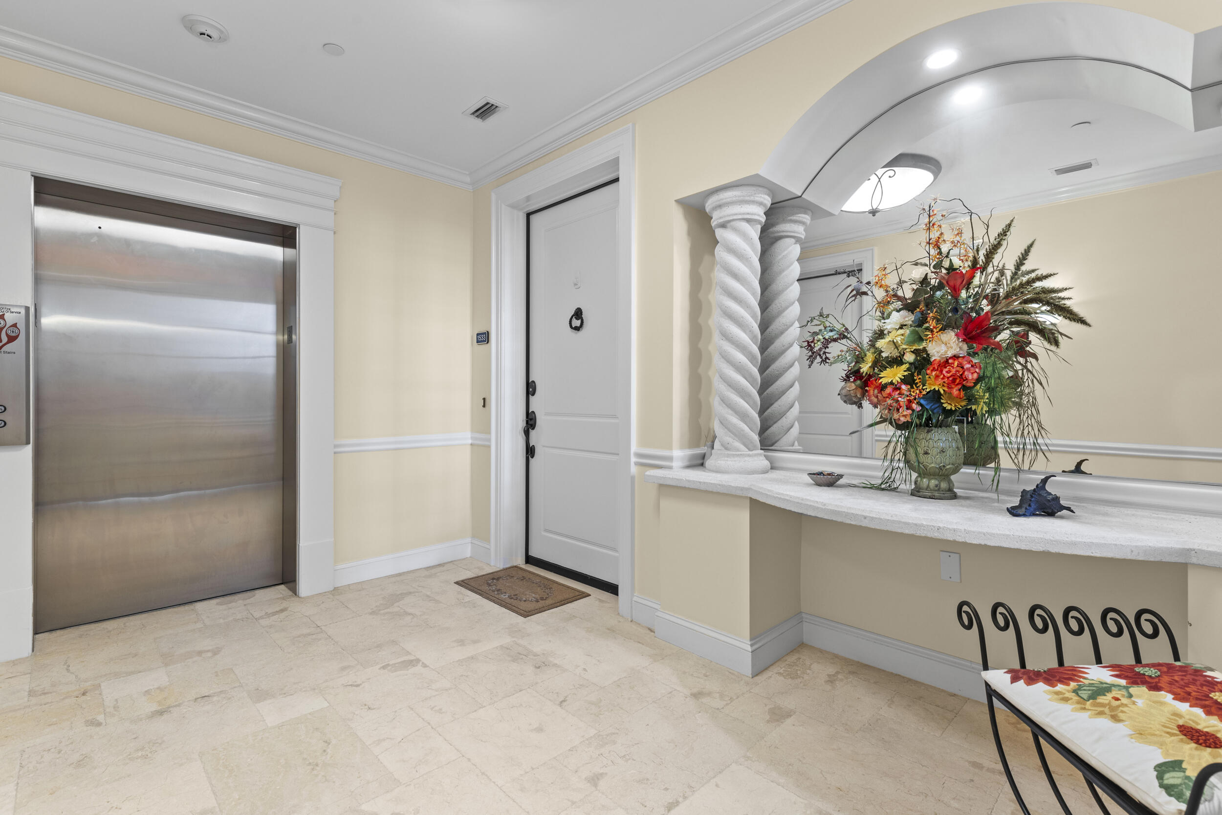 OUTRIGGER HARBOUR CONDO - Residential