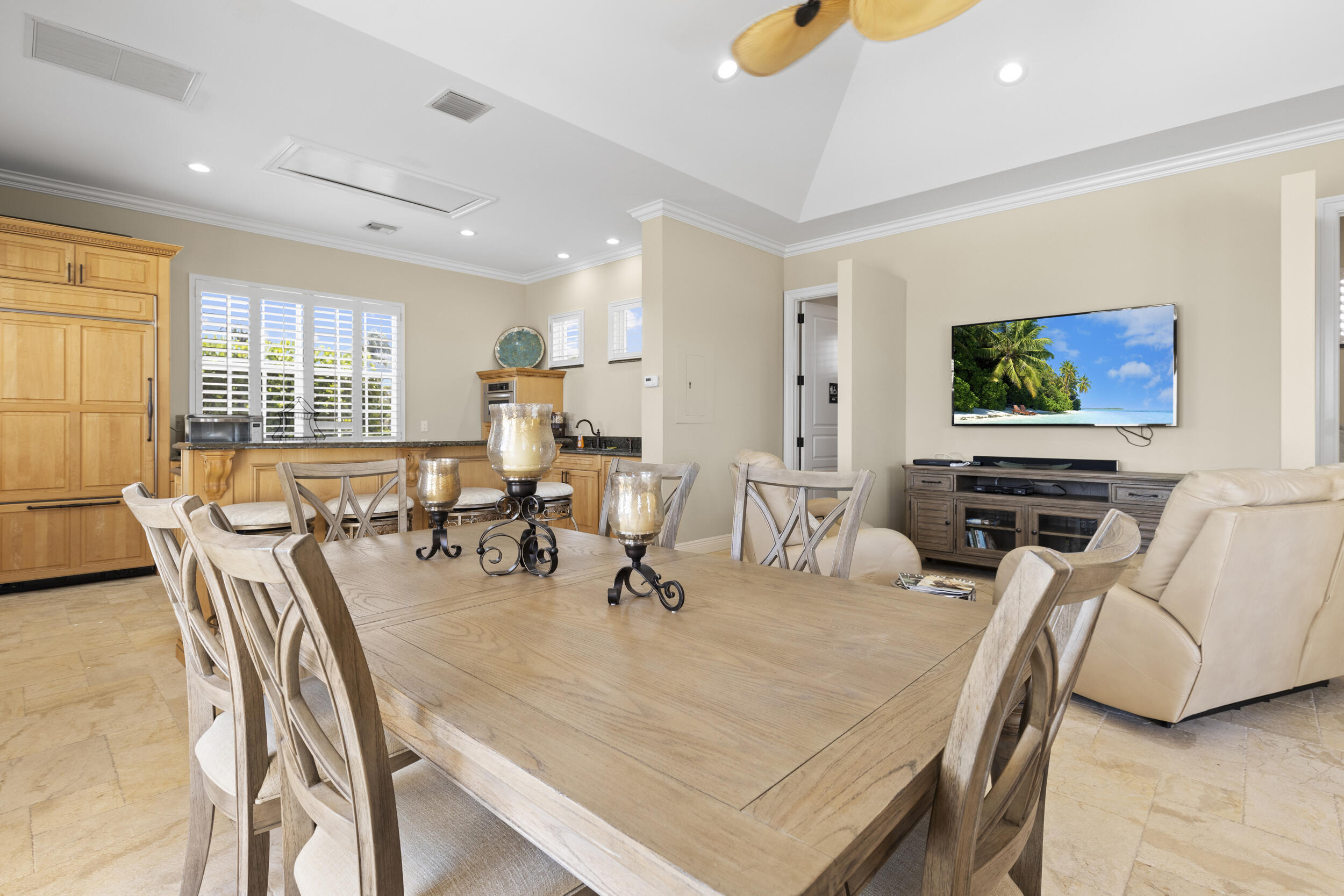 OUTRIGGER HARBOUR CONDO - Residential