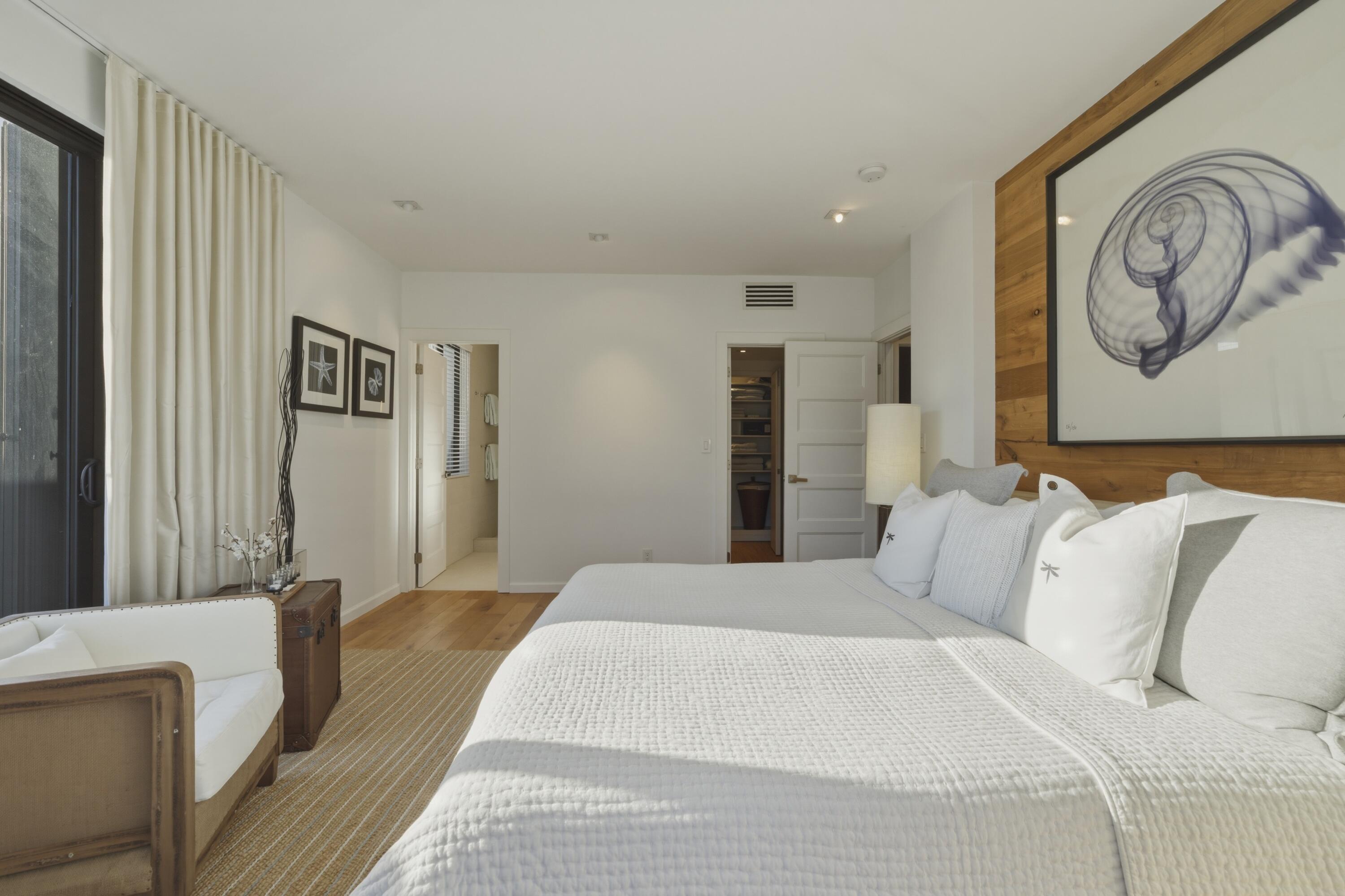 OCEANAGE CONDO - Residential