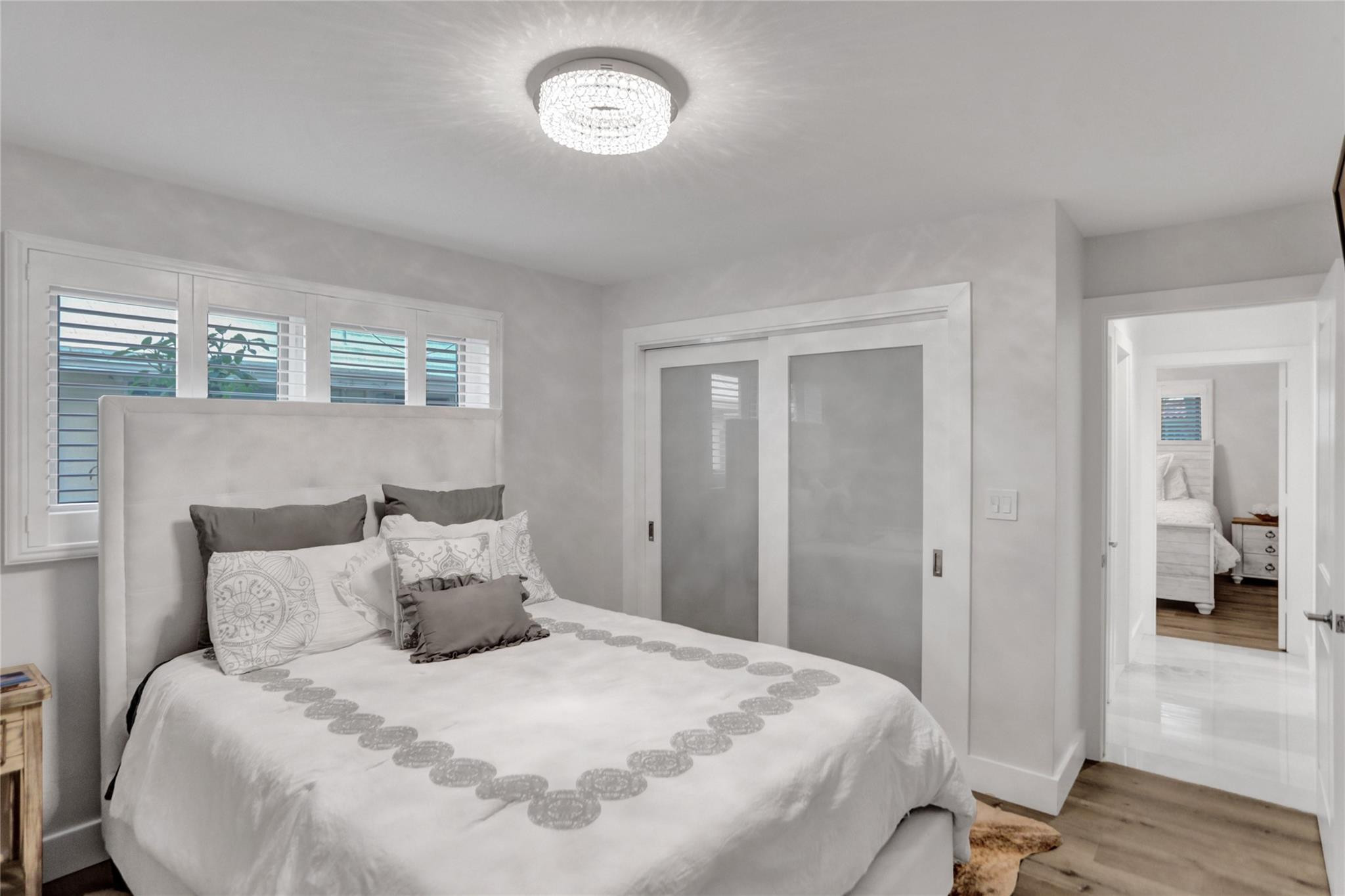 IMPERIAL POINT 2 SEC - Residential