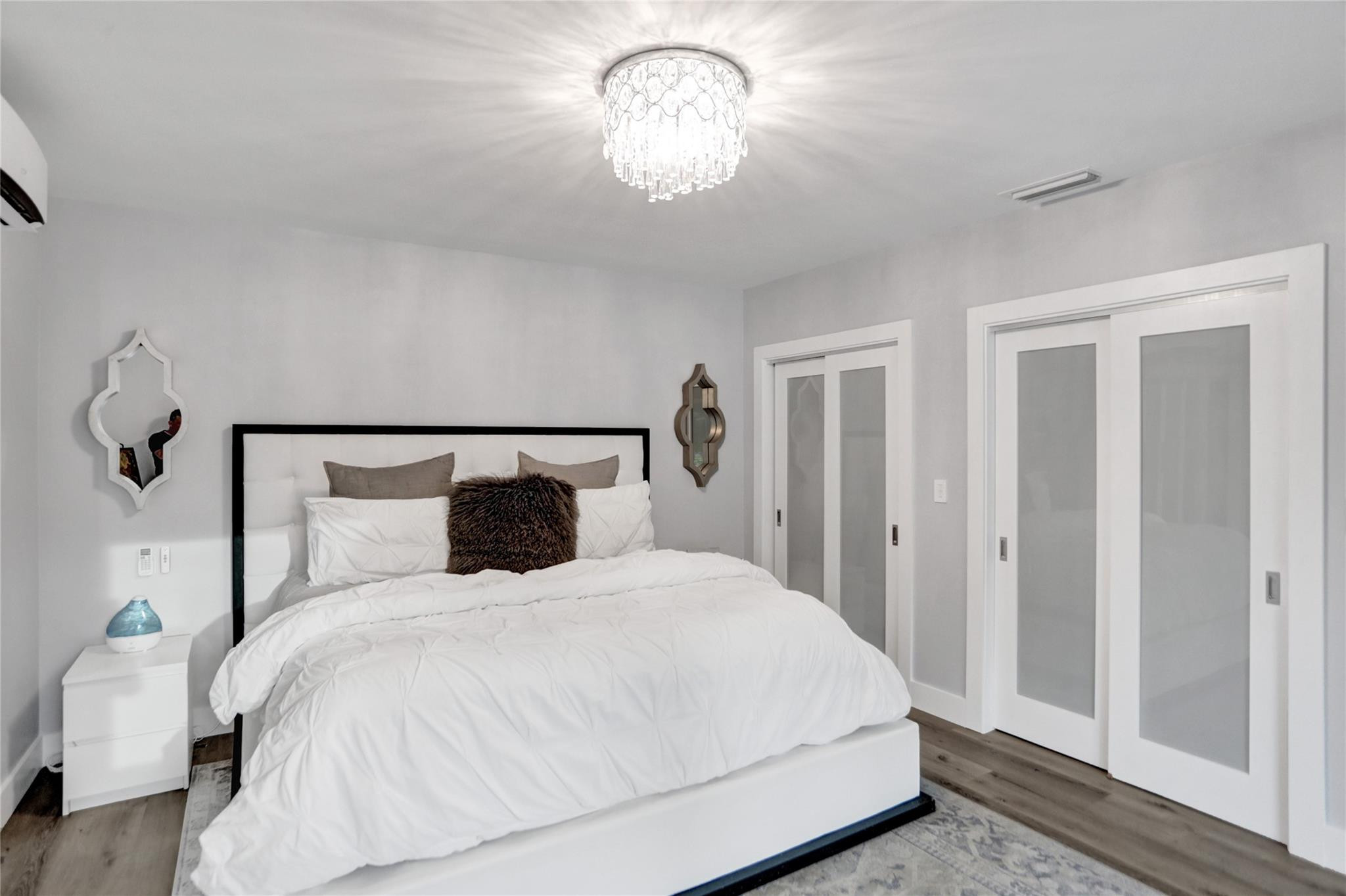 IMPERIAL POINT 2 SEC - Residential