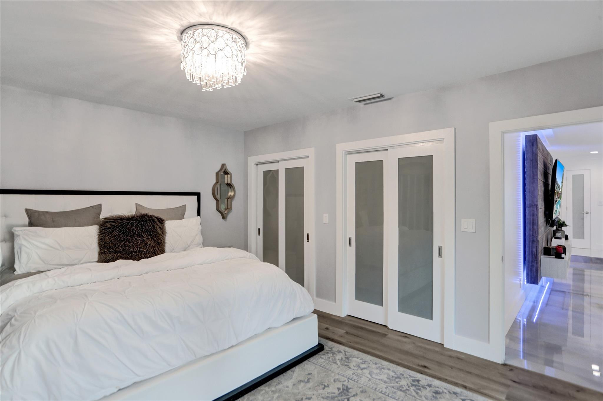IMPERIAL POINT 2 SEC - Residential