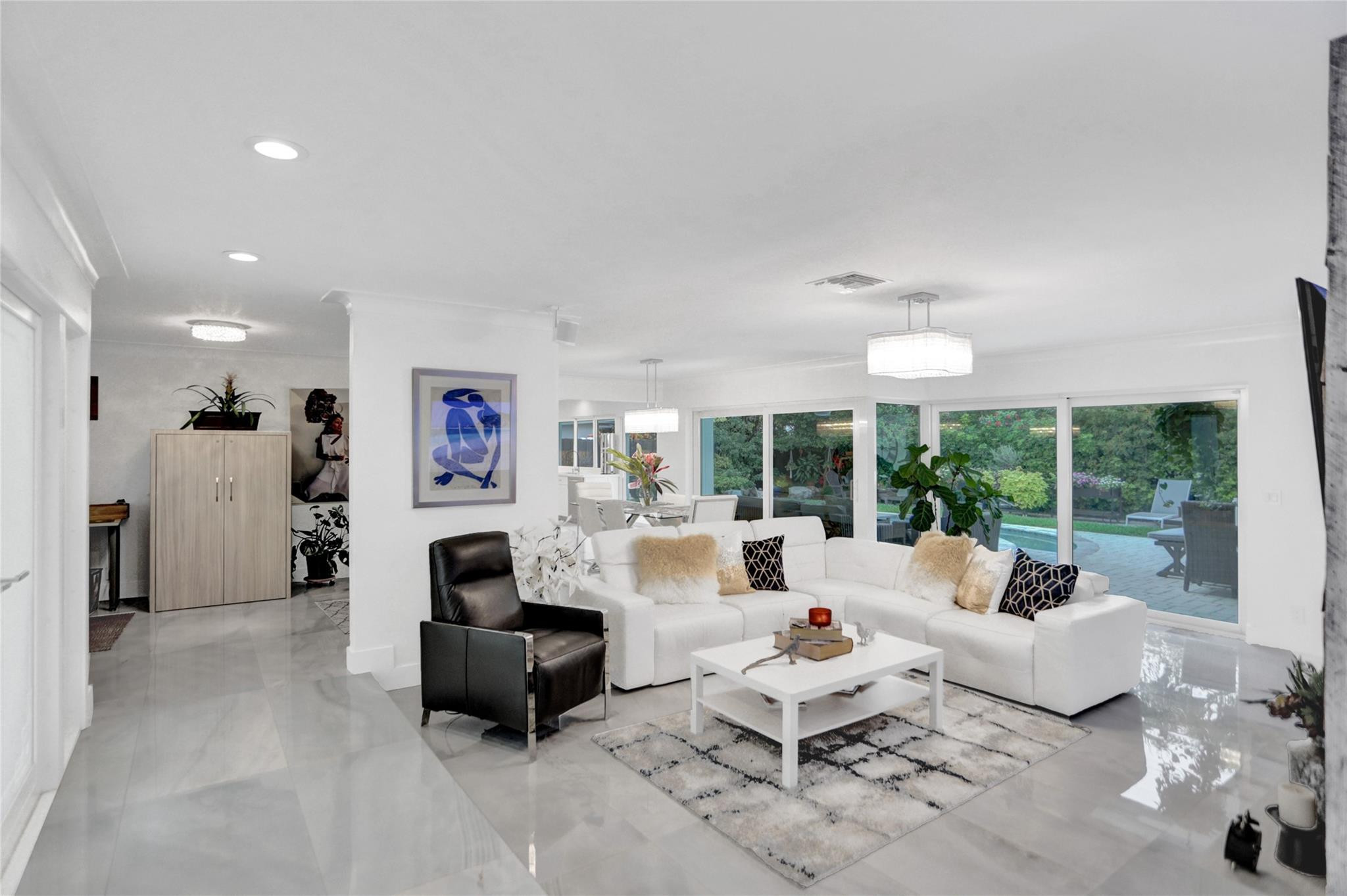 IMPERIAL POINT 2 SEC - Residential