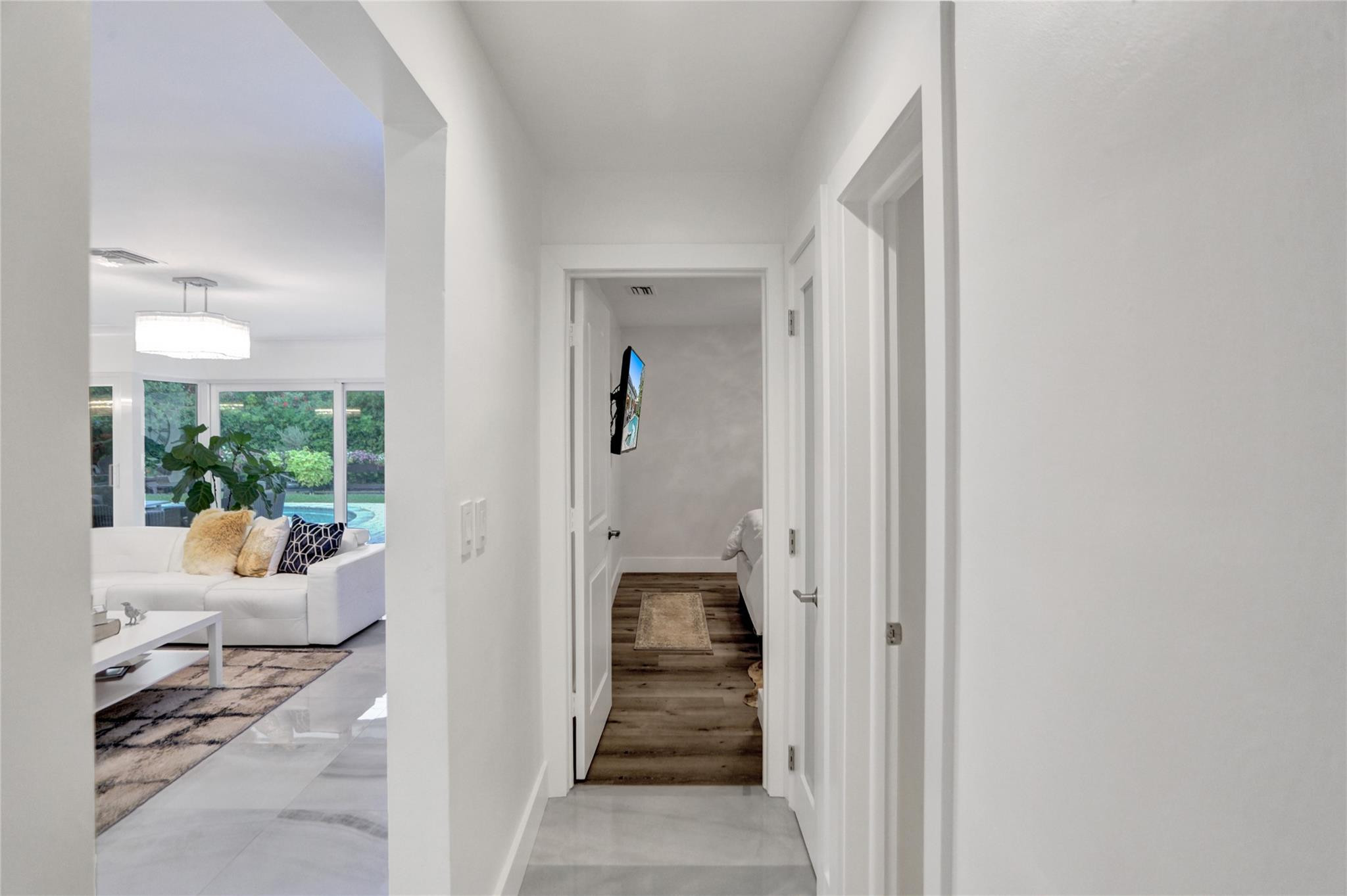 IMPERIAL POINT 2 SEC - Residential