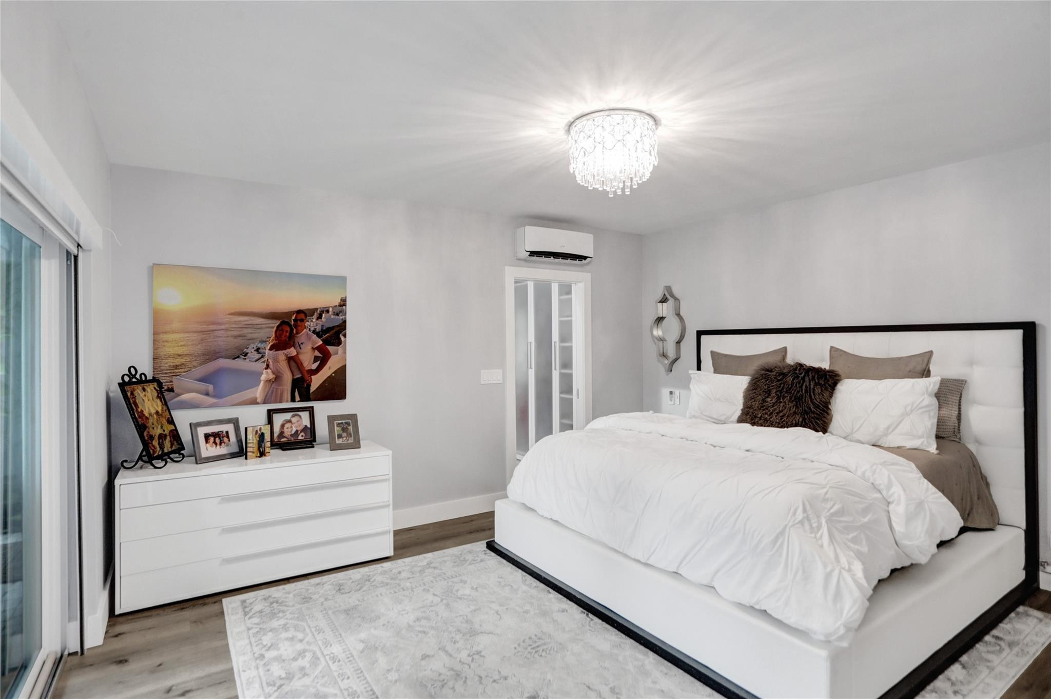 IMPERIAL POINT 2 SEC - Residential