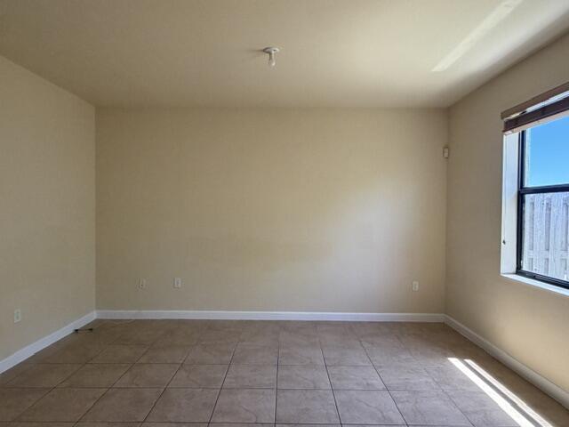 SILVER PALM WEST - Residential Lease