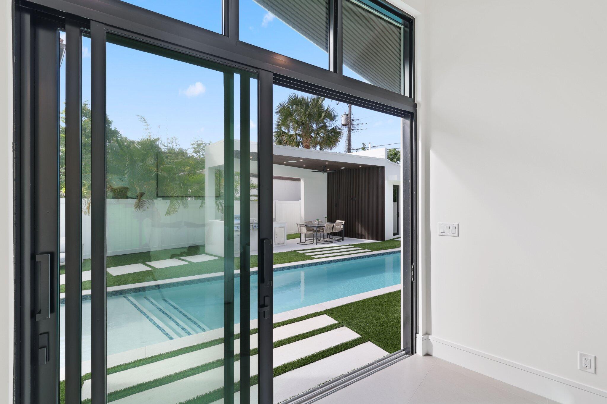 KINGS COURT - Residential