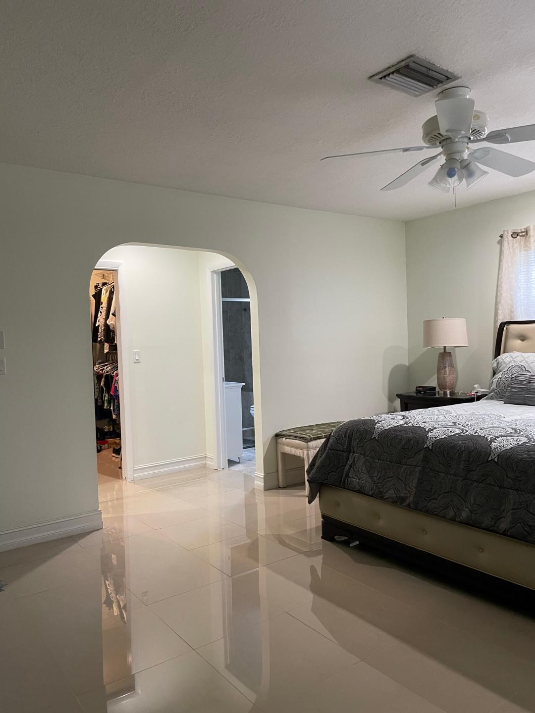 CASTLEWOOD - Residential Lease