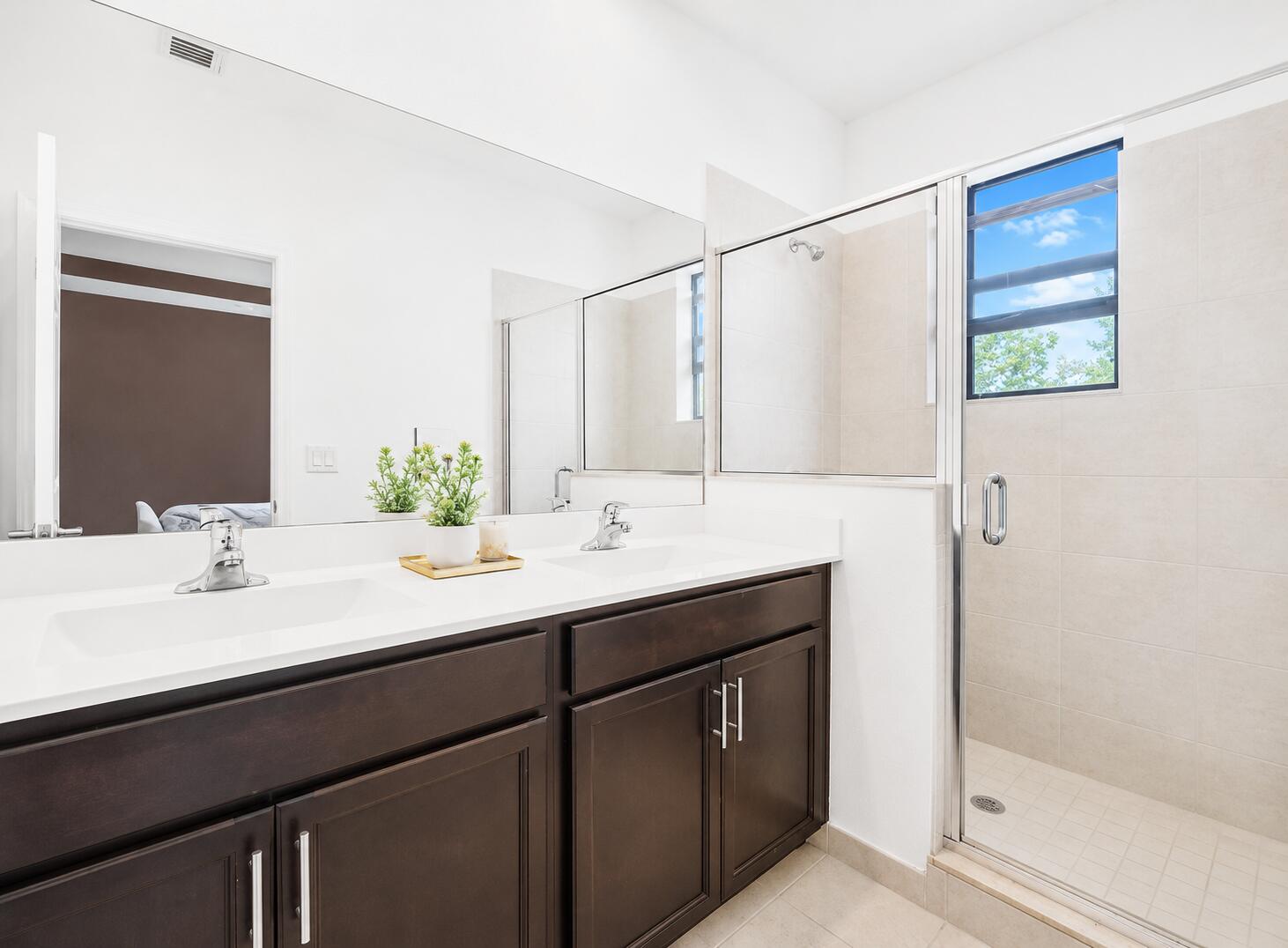 VIA VENTURA NEIGHBORHOOD 2 - Residential Lease