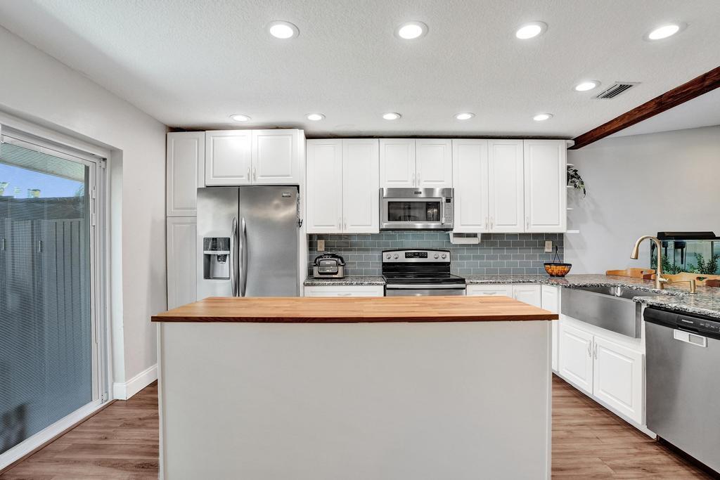 FOREST LAKE - Residential
