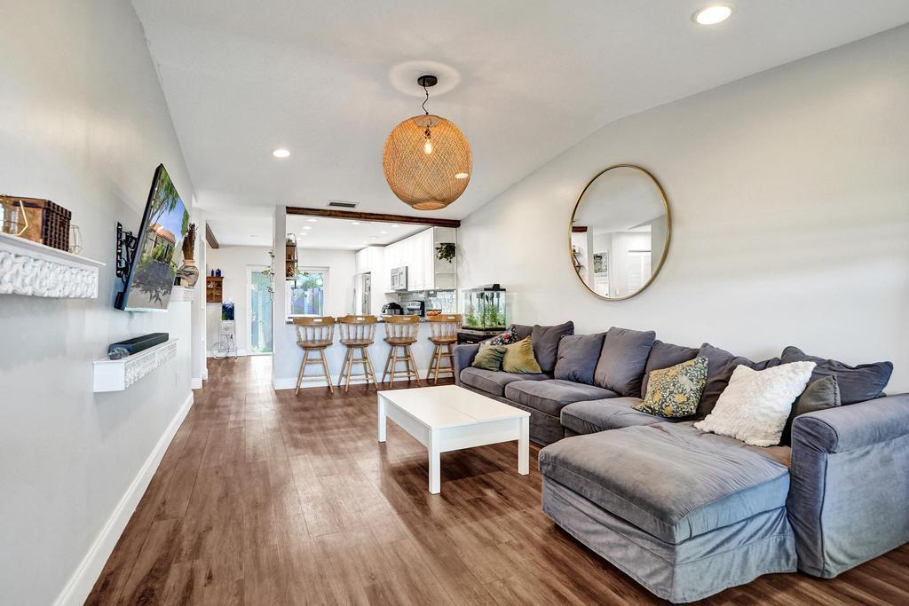 FOREST LAKE - Residential