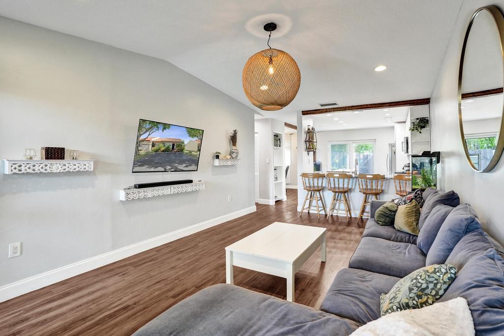 FOREST LAKE - Residential