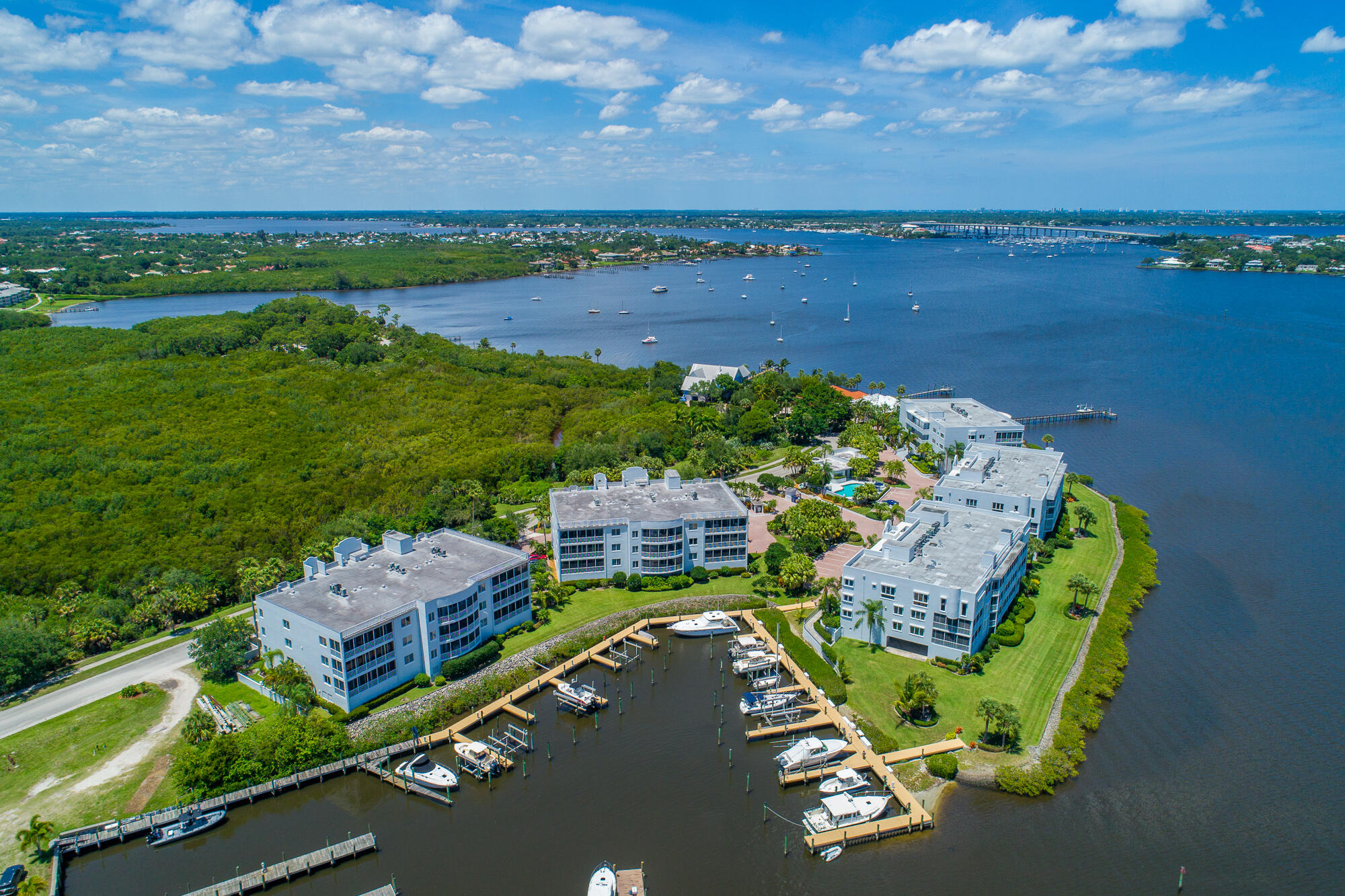 ADMIRALTY CONDO - Residential