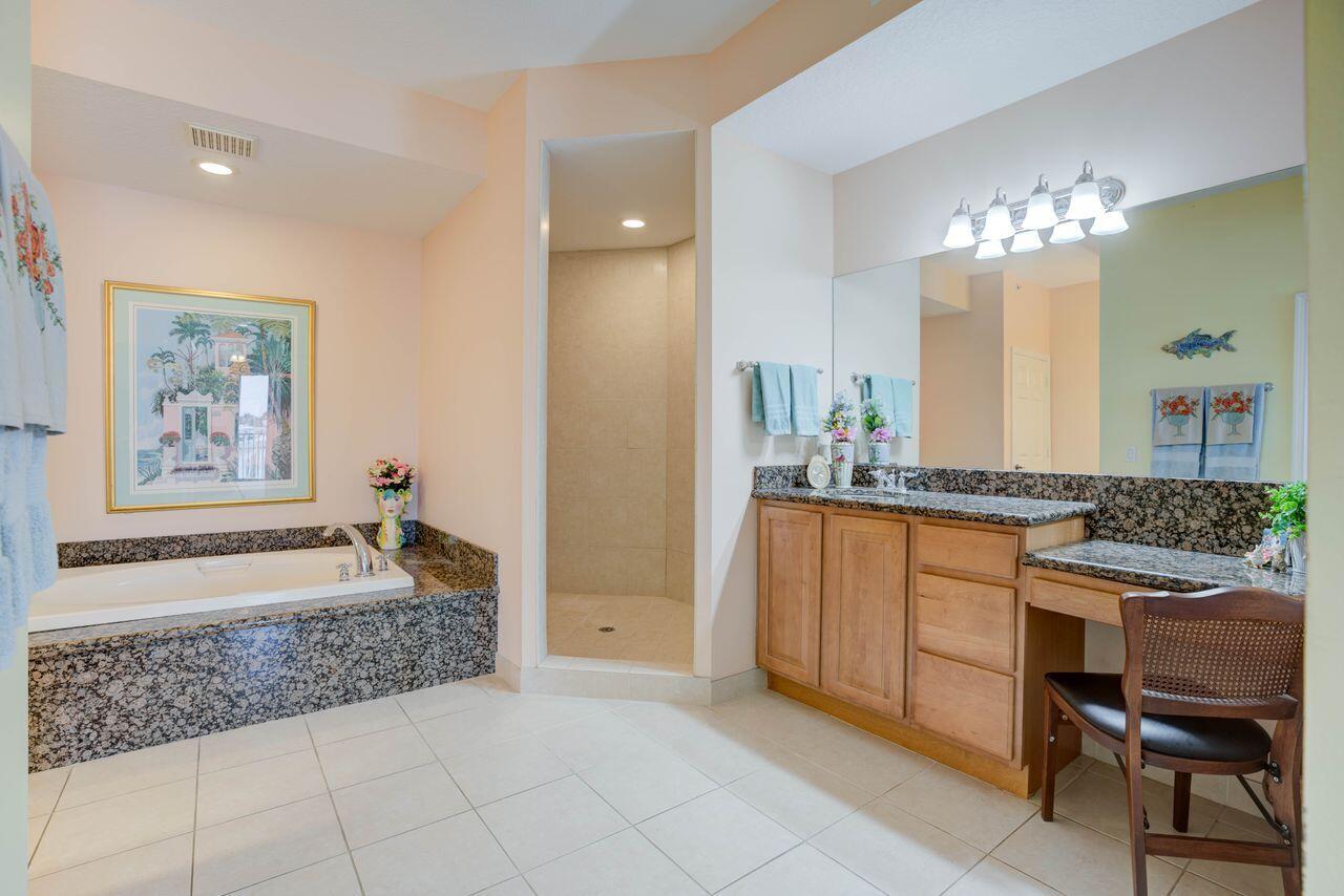 ADMIRALTY CONDO - Residential