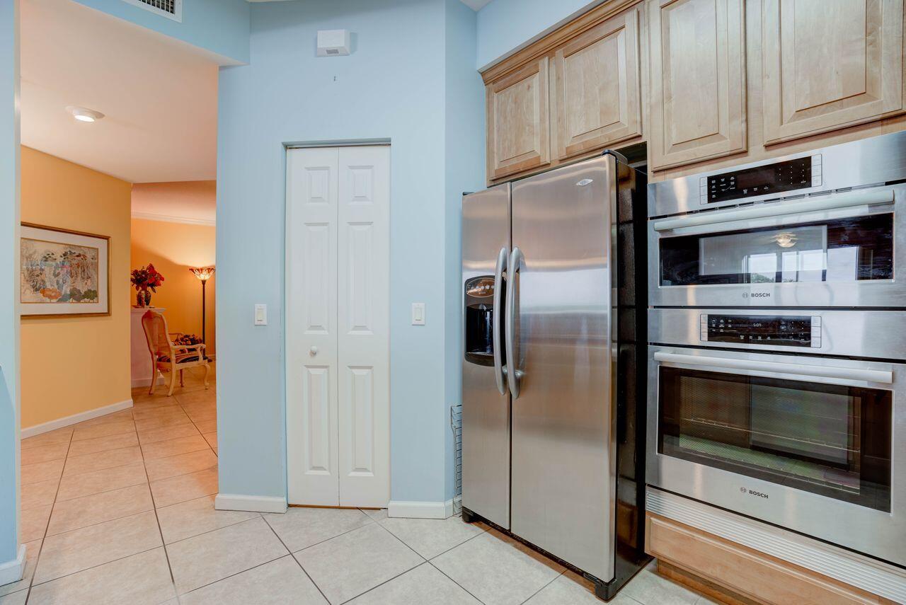 ADMIRALTY CONDO - Residential