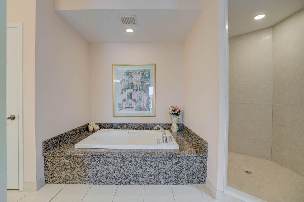 ADMIRALTY CONDO - Residential