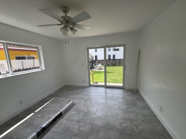 HOLLYWOOD PLACE - Residential