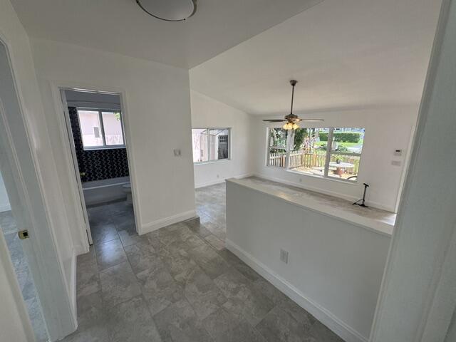 HOLLYWOOD PLACE - Residential