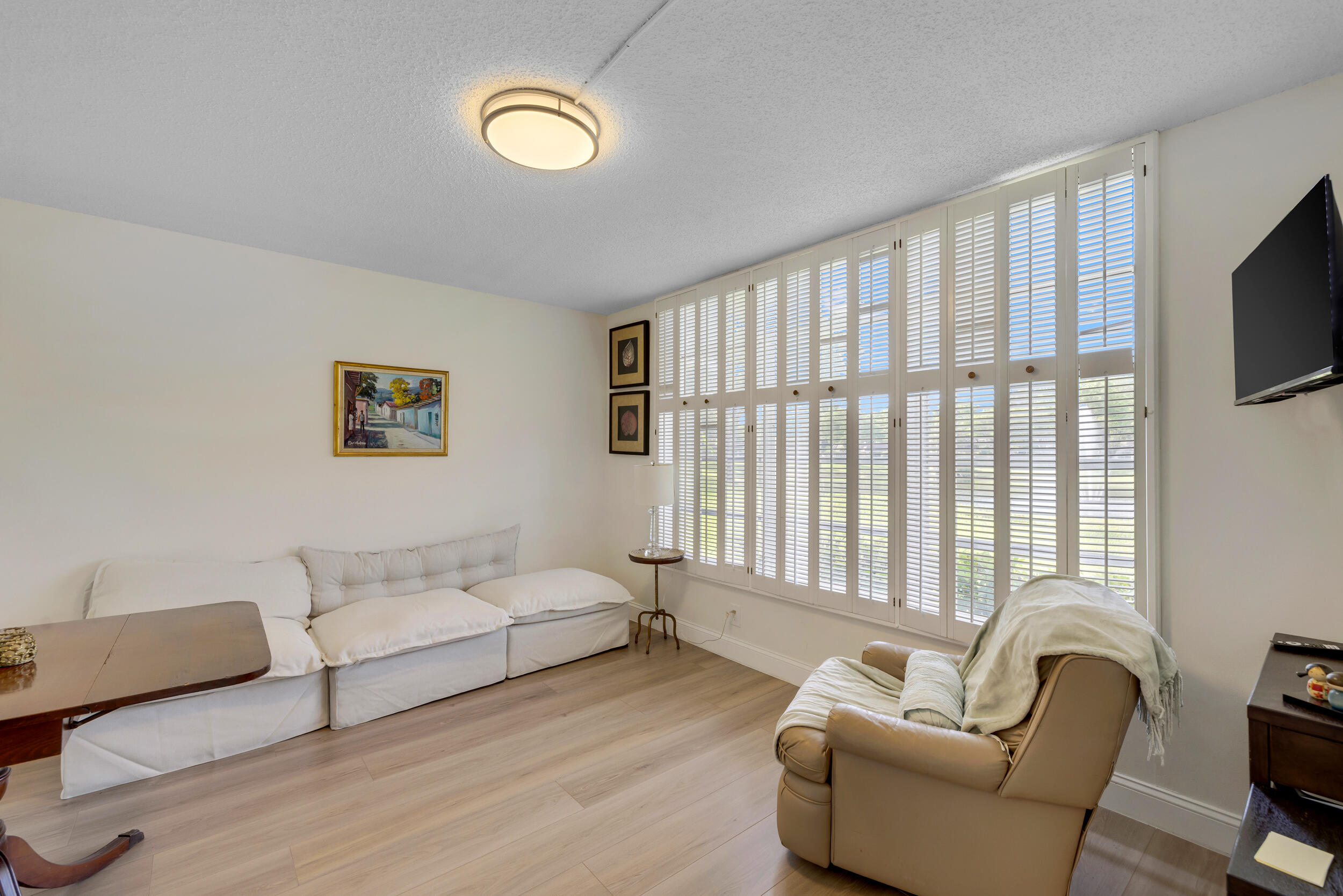 NO 74 PALM-AIRE COUNTRY CLUB - Residential Lease