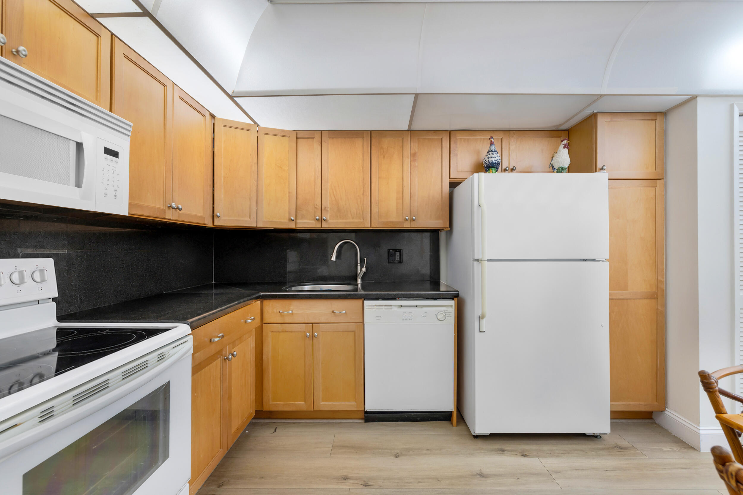 NO 74 PALM-AIRE COUNTRY CLUB - Residential Lease
