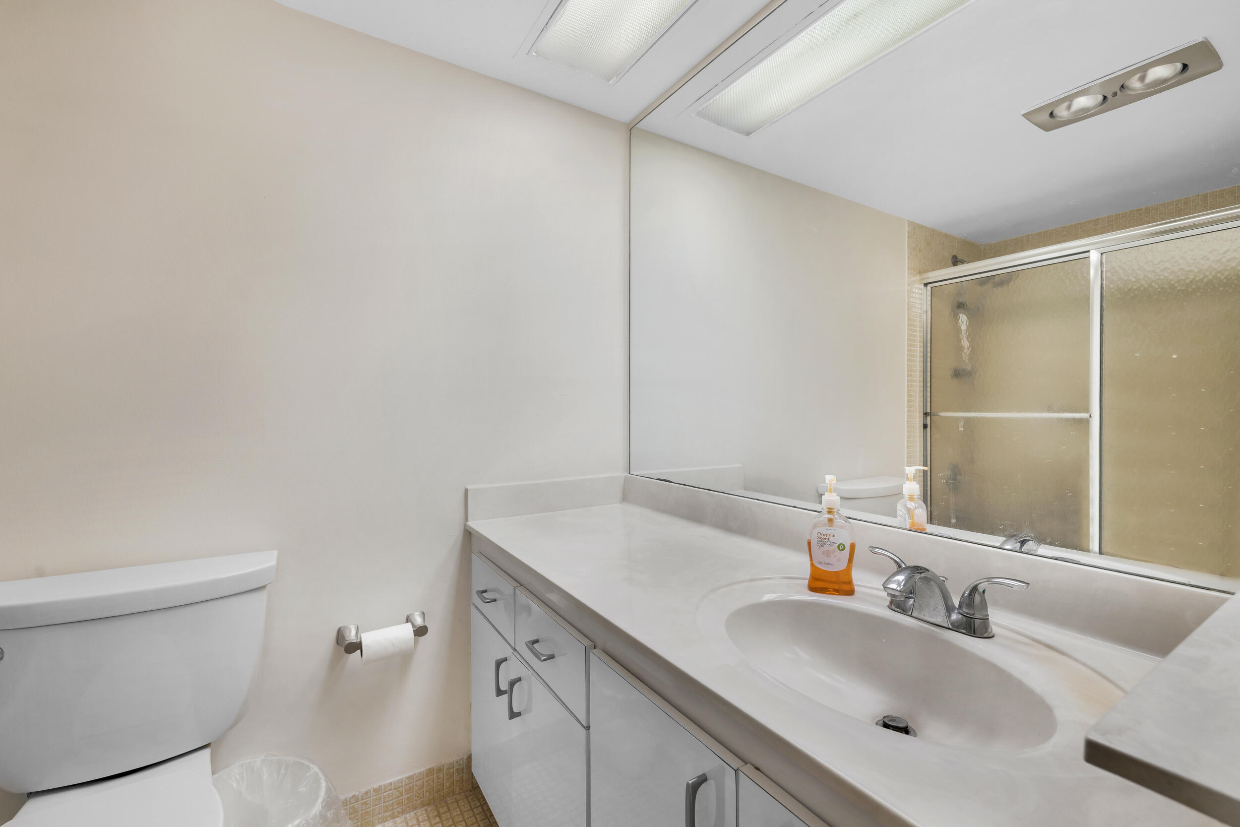 NO 74 PALM-AIRE COUNTRY CLUB - Residential Lease