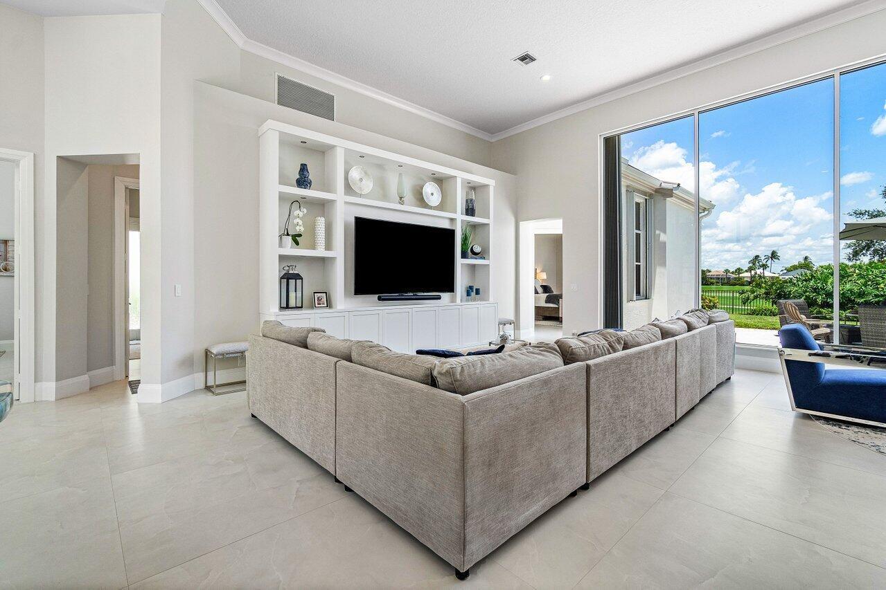CRYSTAL BAY - Residential Lease