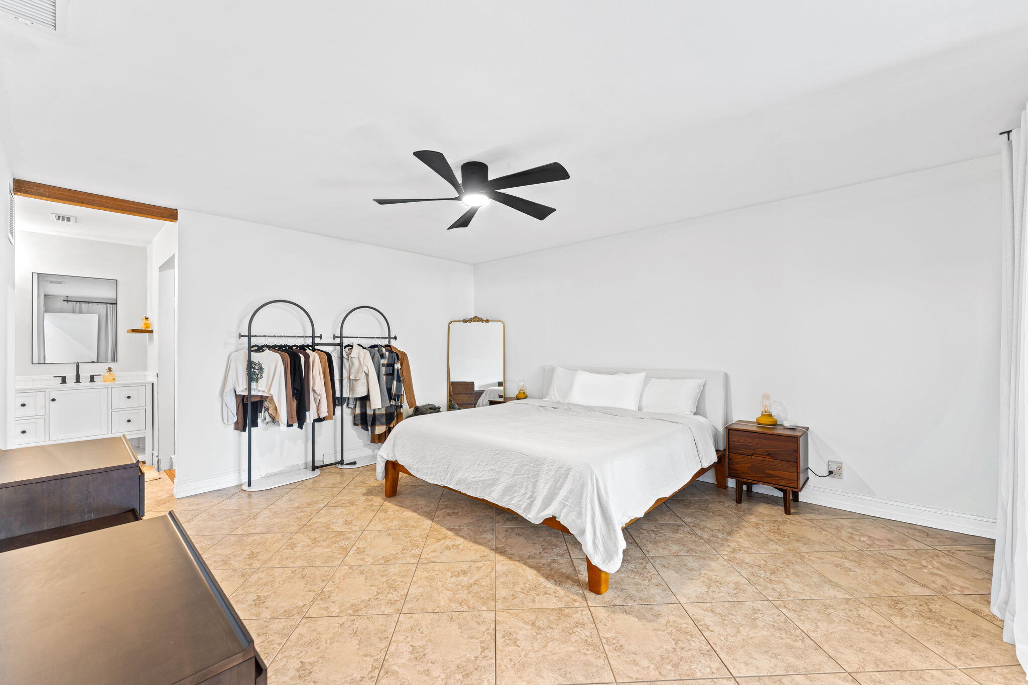 PINES AT WOODMONT CONDO - Residential
