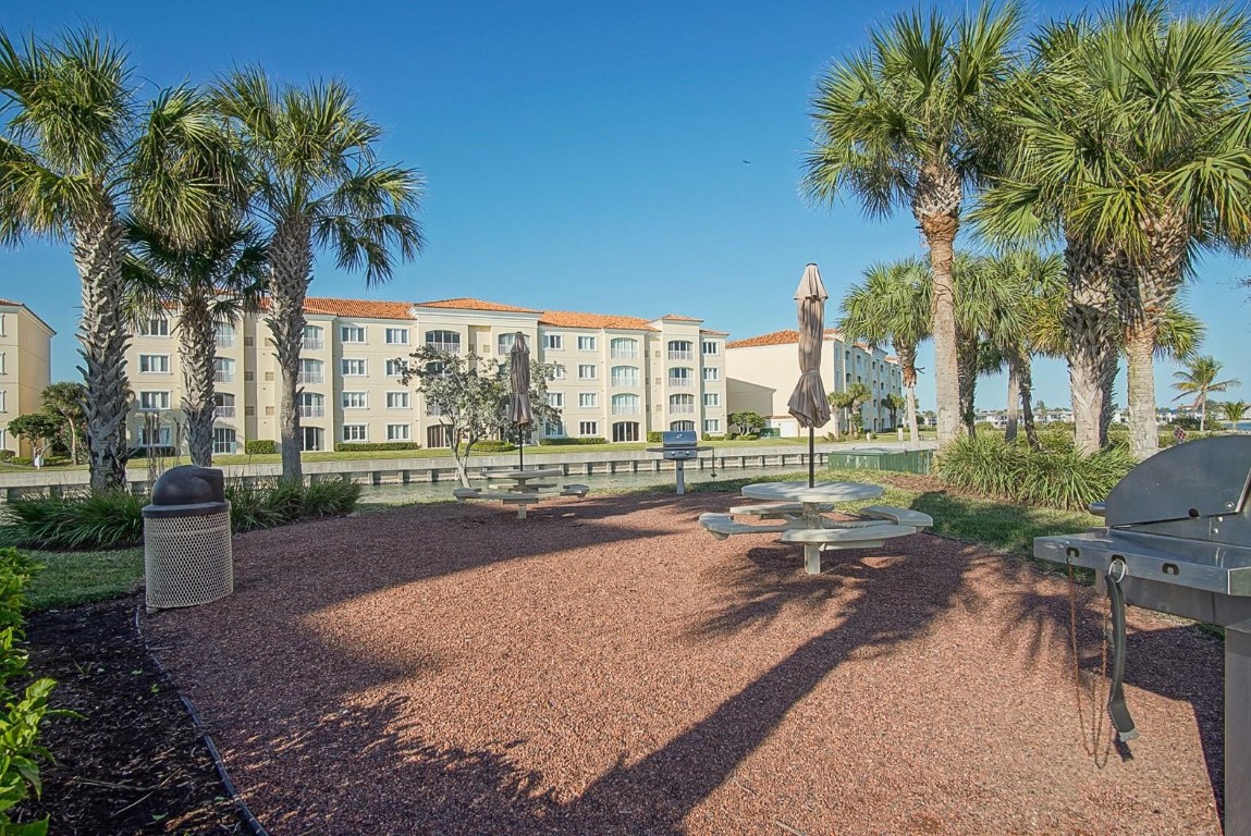 Harbour Isle West - Residential