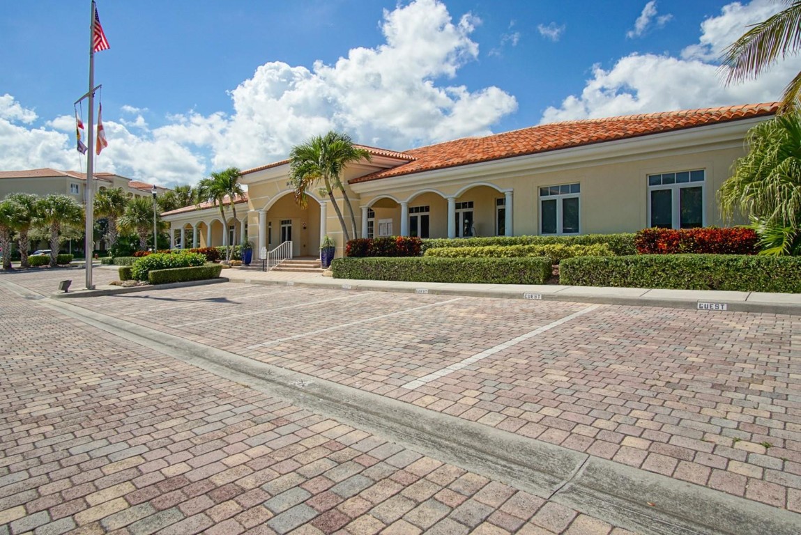 Harbour Isle West - Residential