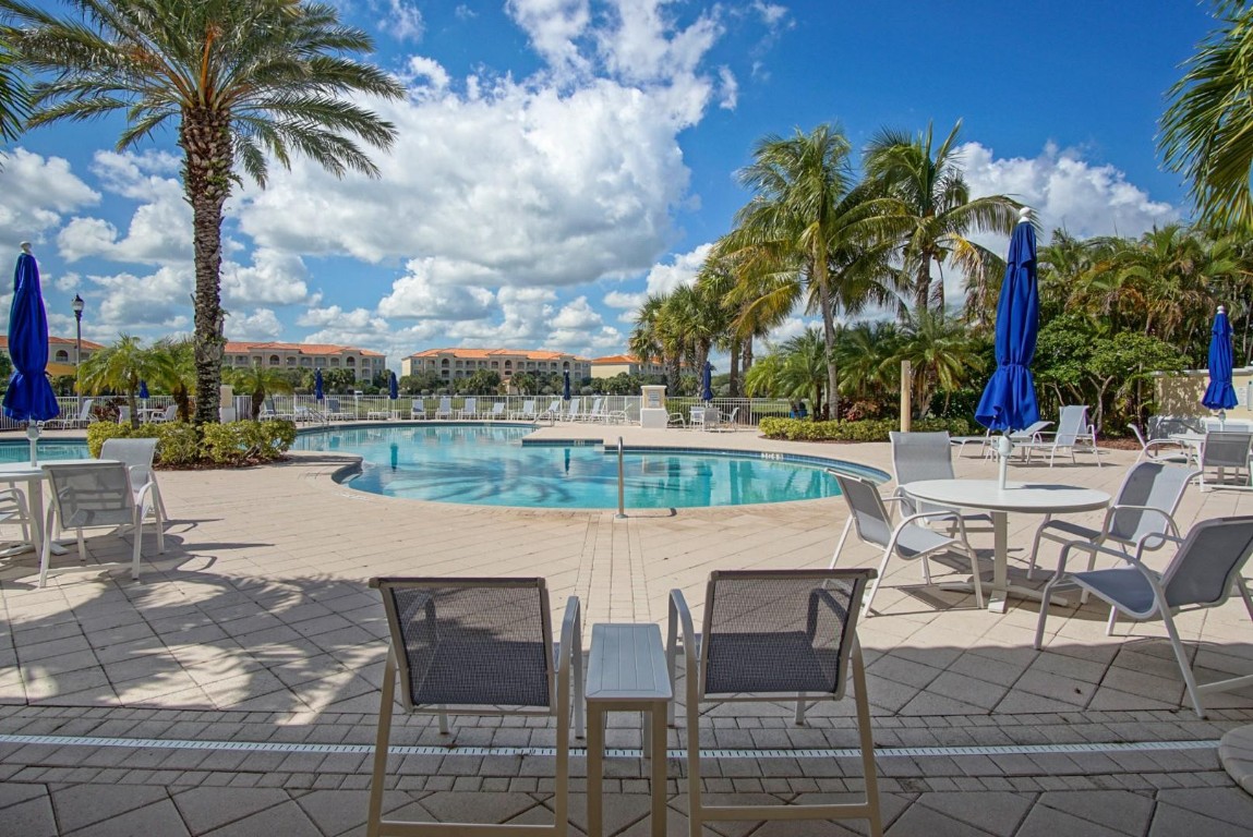 Harbour Isle West - Residential