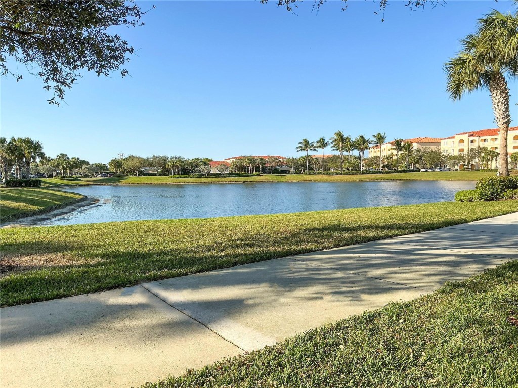Harbour Isle West - Residential