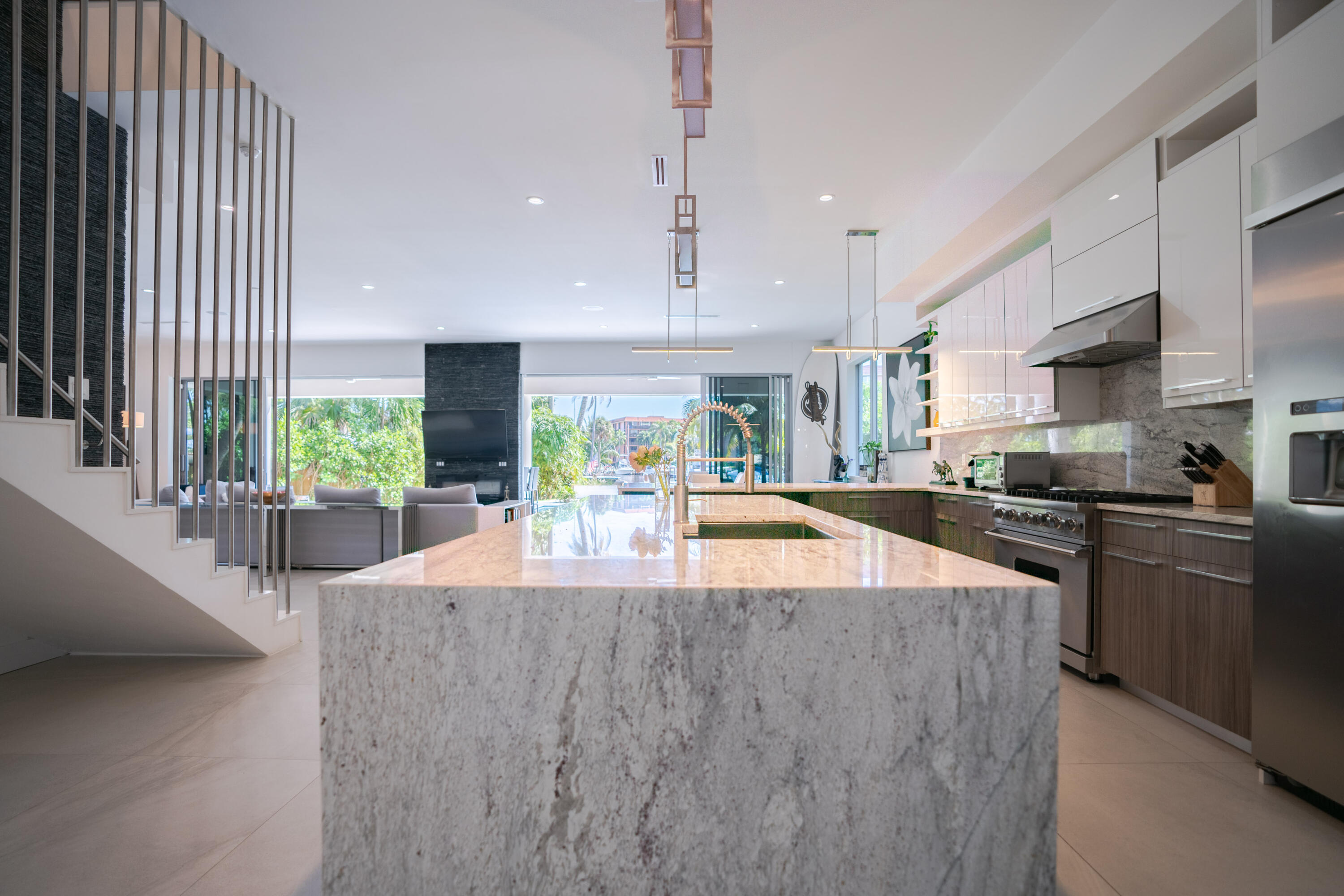 RIVERSIDE ADD AMEN PLAT - Residential