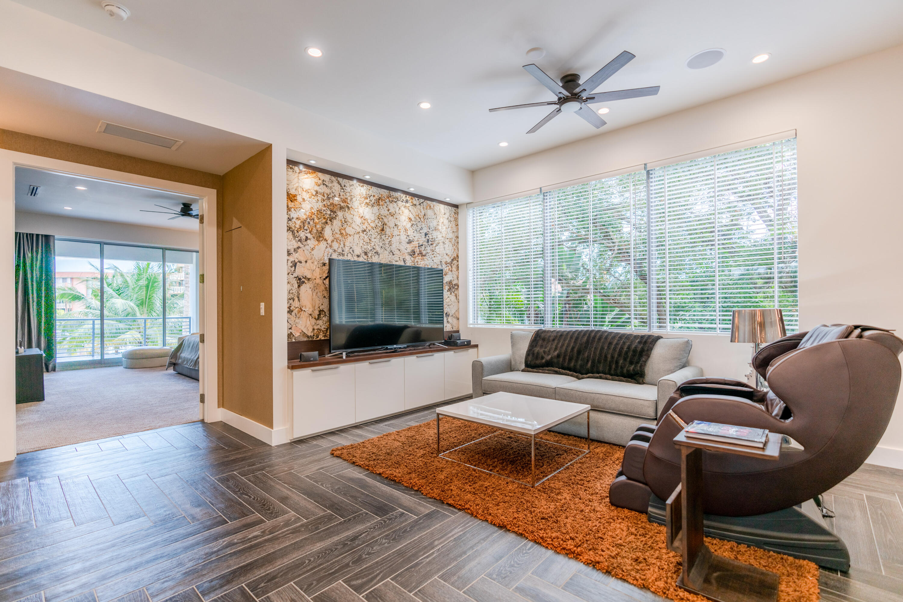 RIVERSIDE ADD AMEN PLAT - Residential