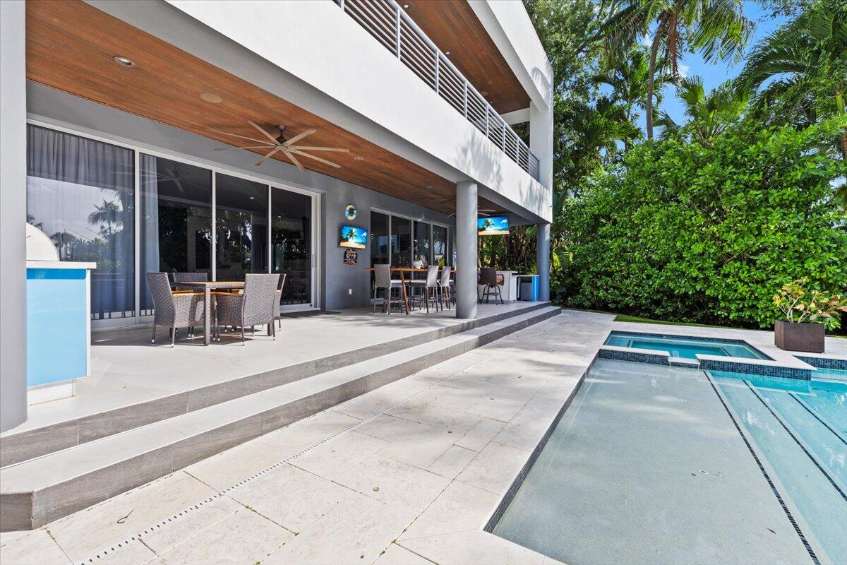 RIVERSIDE ADD AMEN PLAT - Residential