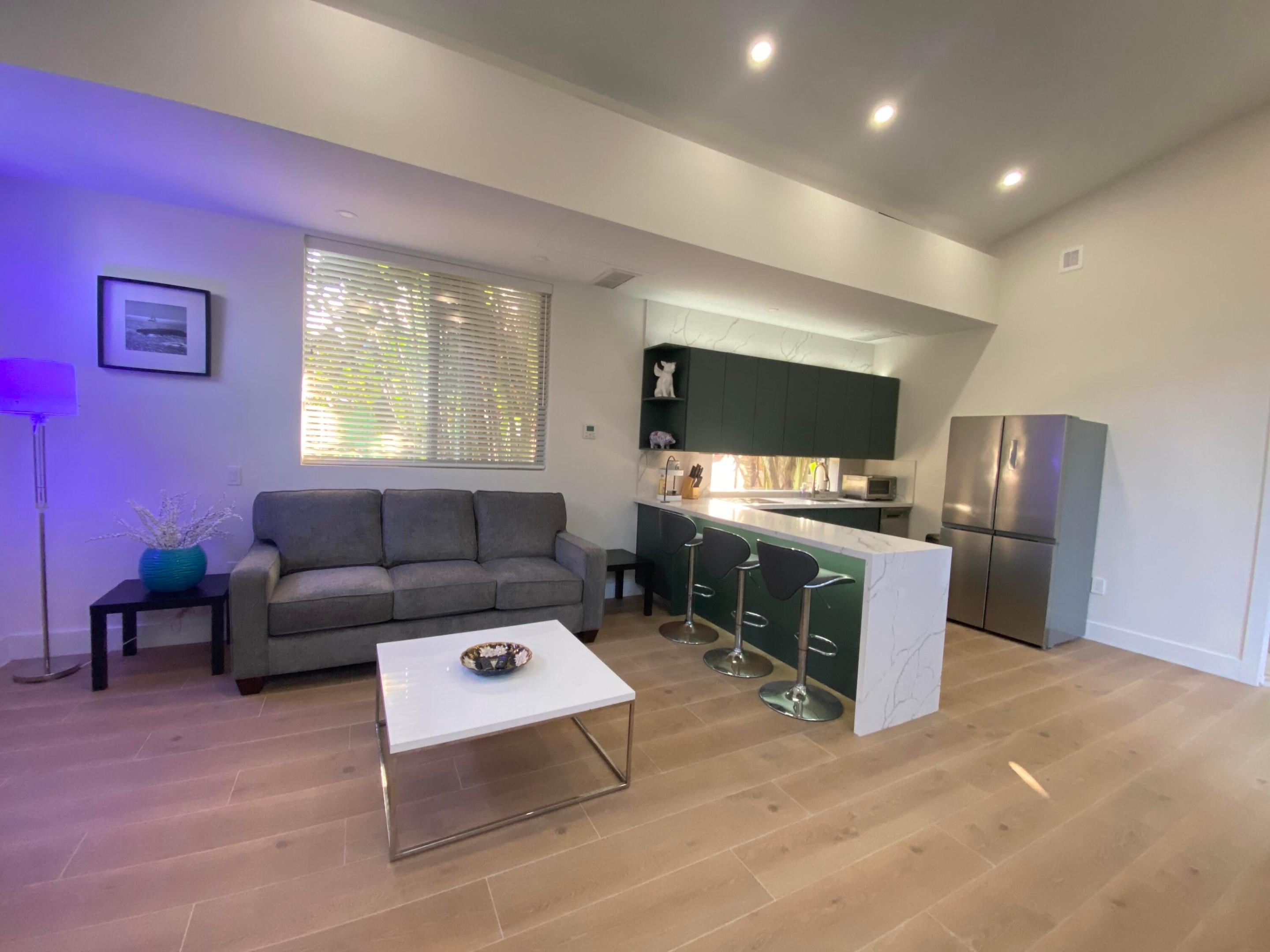 RIVERSIDE ADD AMEN PLAT - Residential