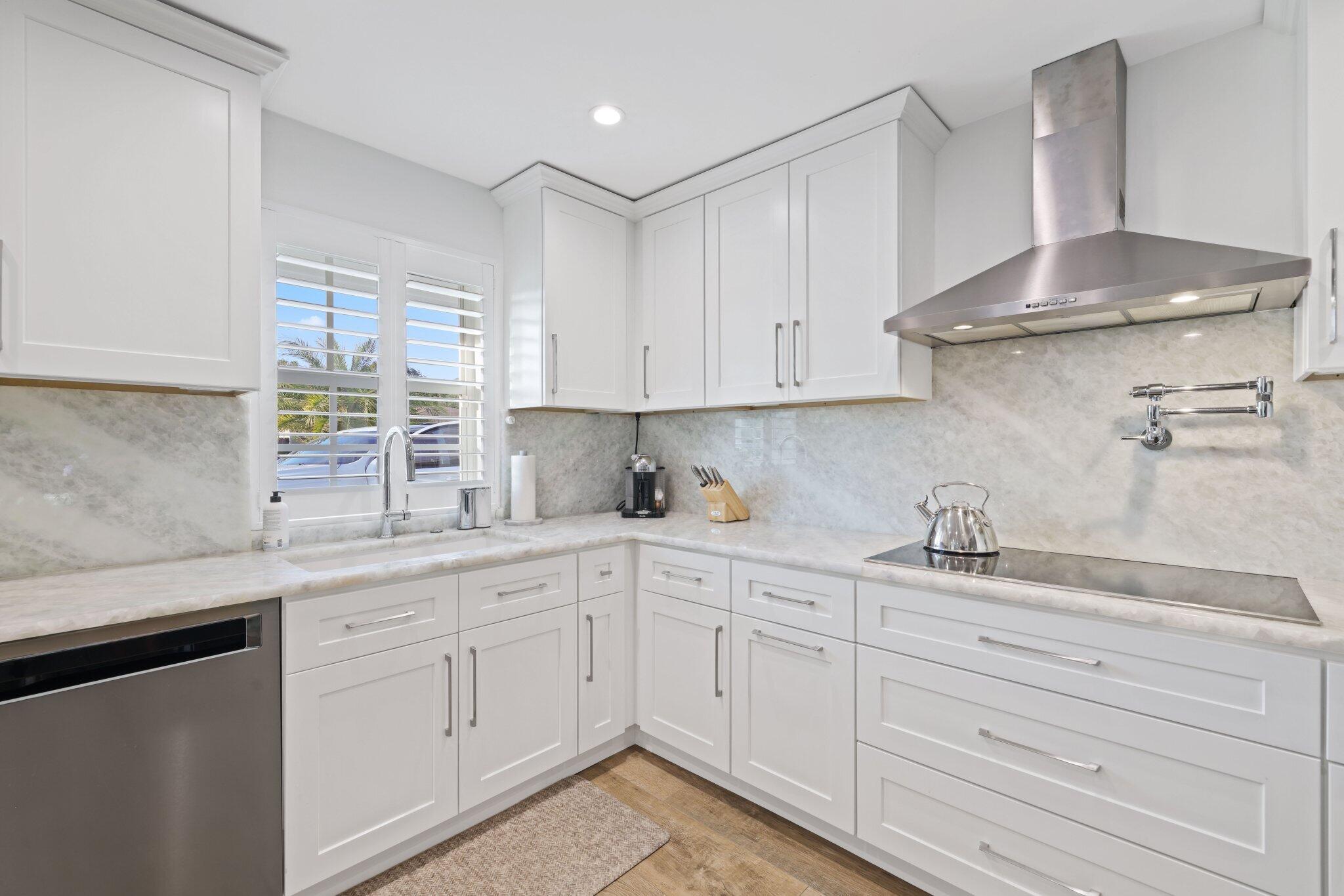 COUNTRY CLUB ADD TO VILLAGE OF NORTH PALM BEACH - Residential