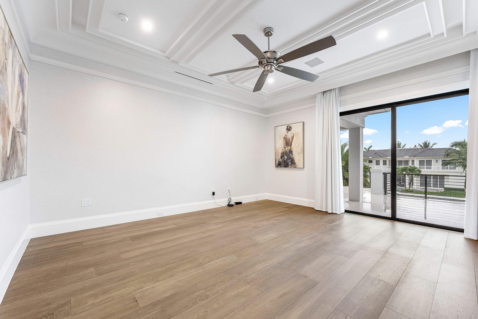 ROYAL PALM YACHT & COUNTRY CLUB - Residential