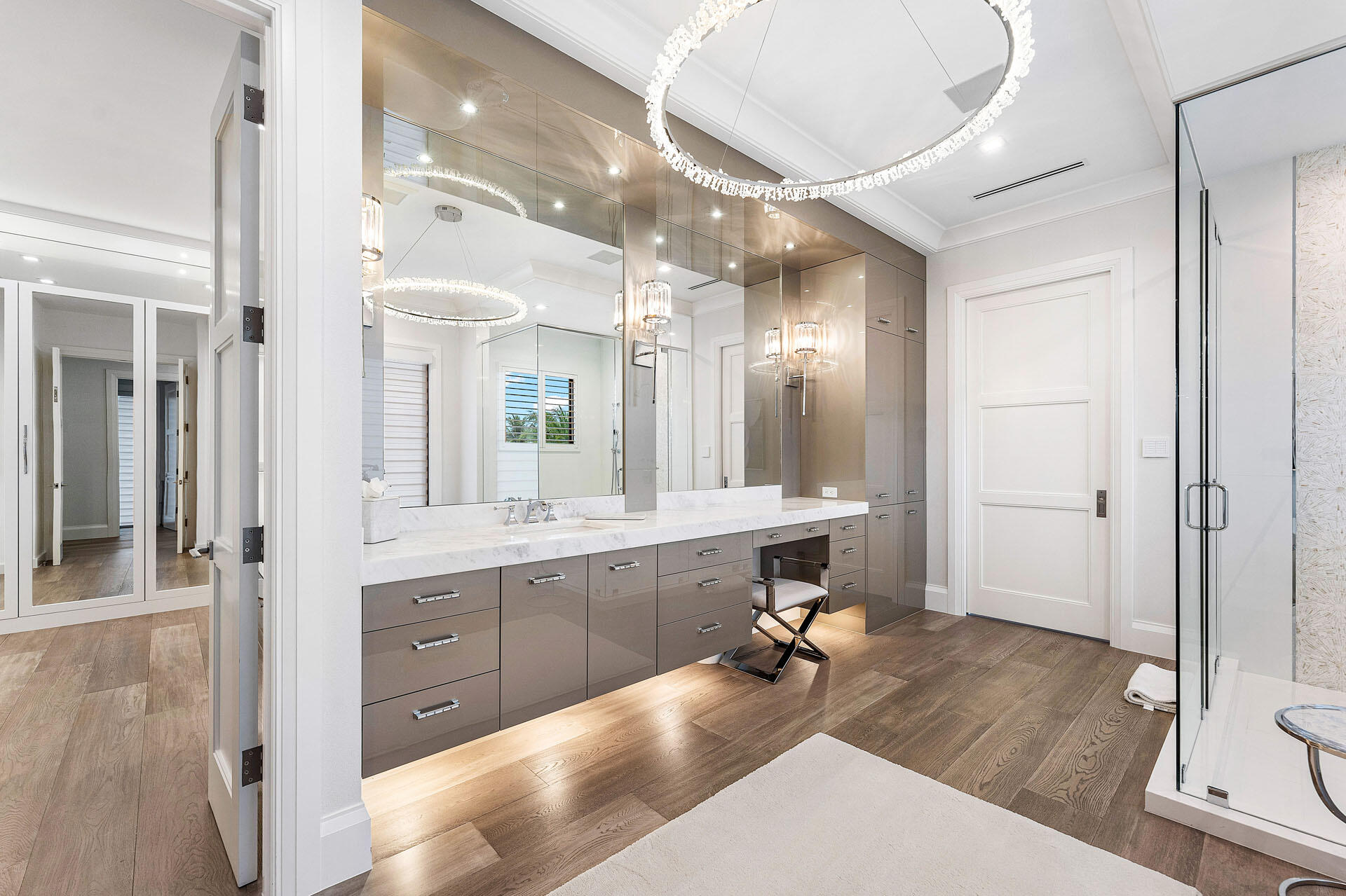 ROYAL PALM YACHT & COUNTRY CLUB - Residential