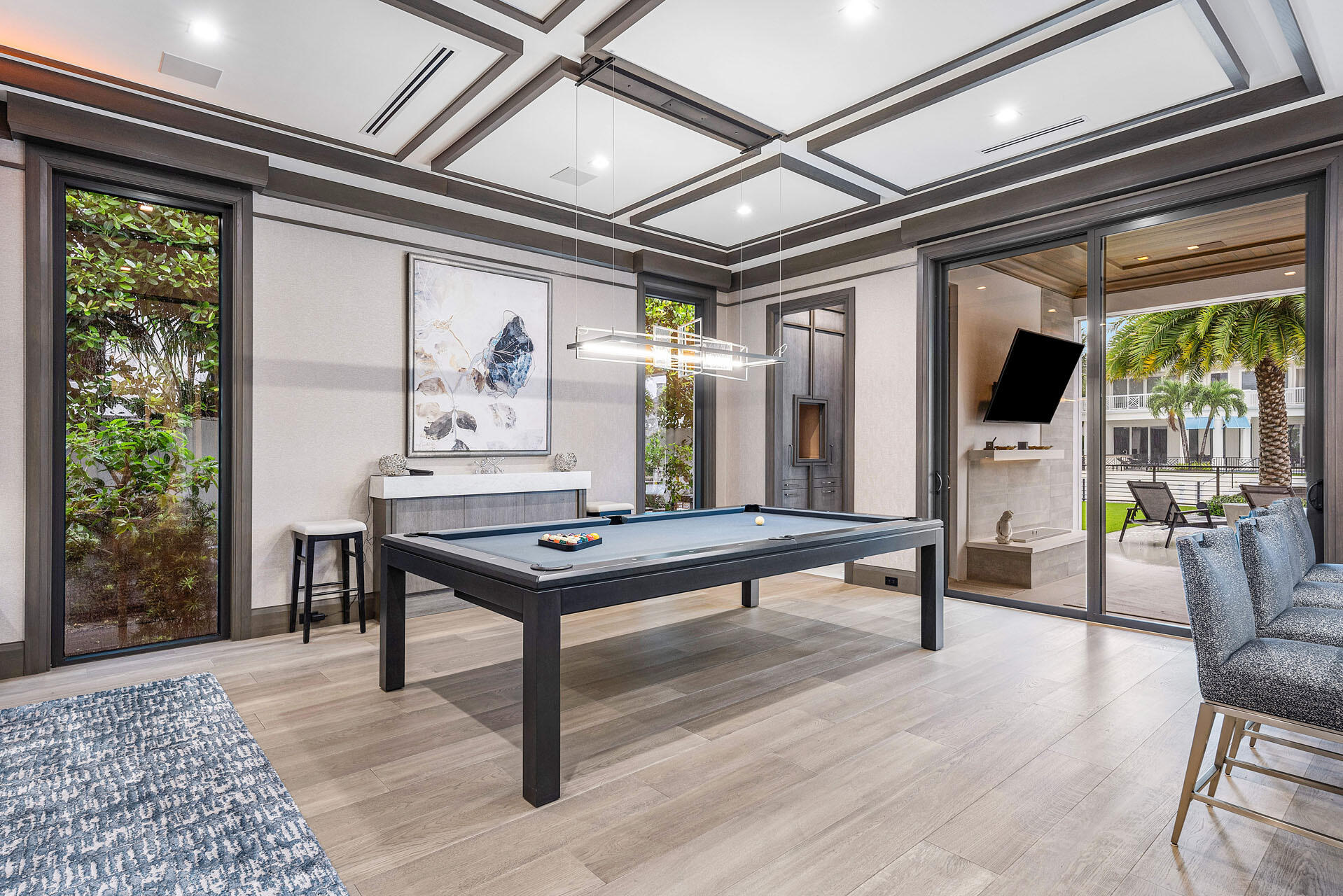 ROYAL PALM YACHT & COUNTRY CLUB - Residential