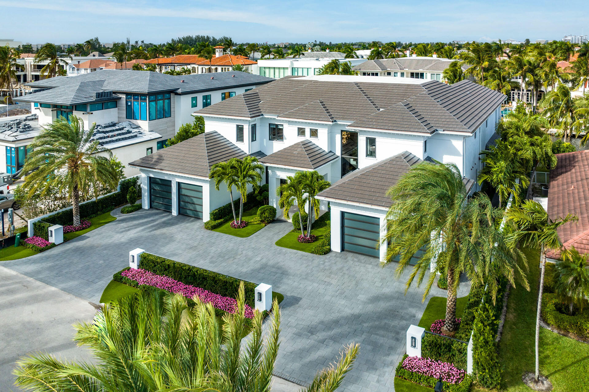 ROYAL PALM YACHT & COUNTRY CLUB - Residential