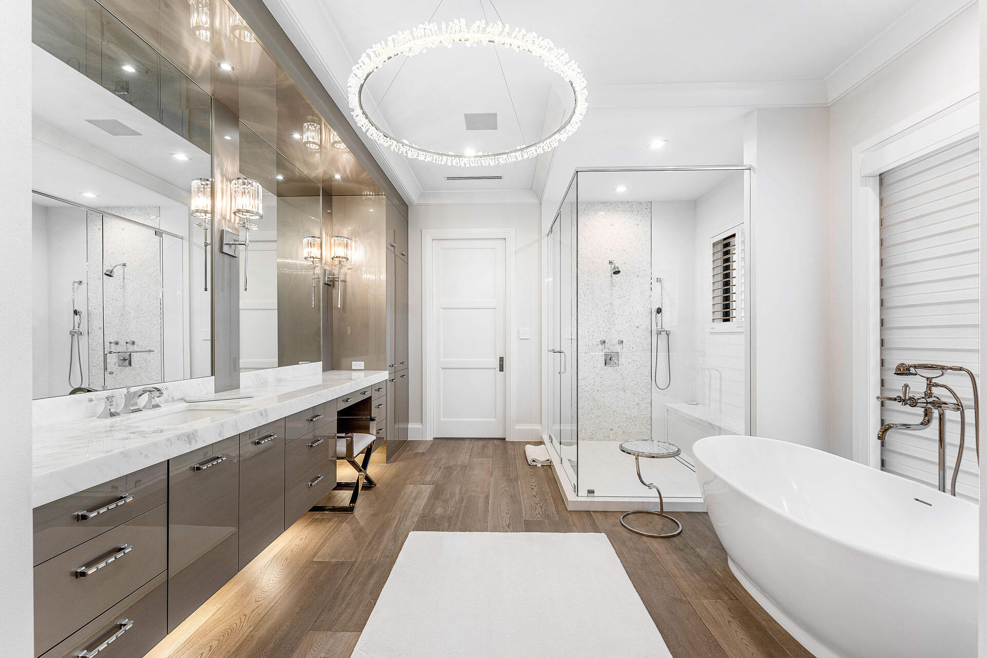 ROYAL PALM YACHT & COUNTRY CLUB - Residential