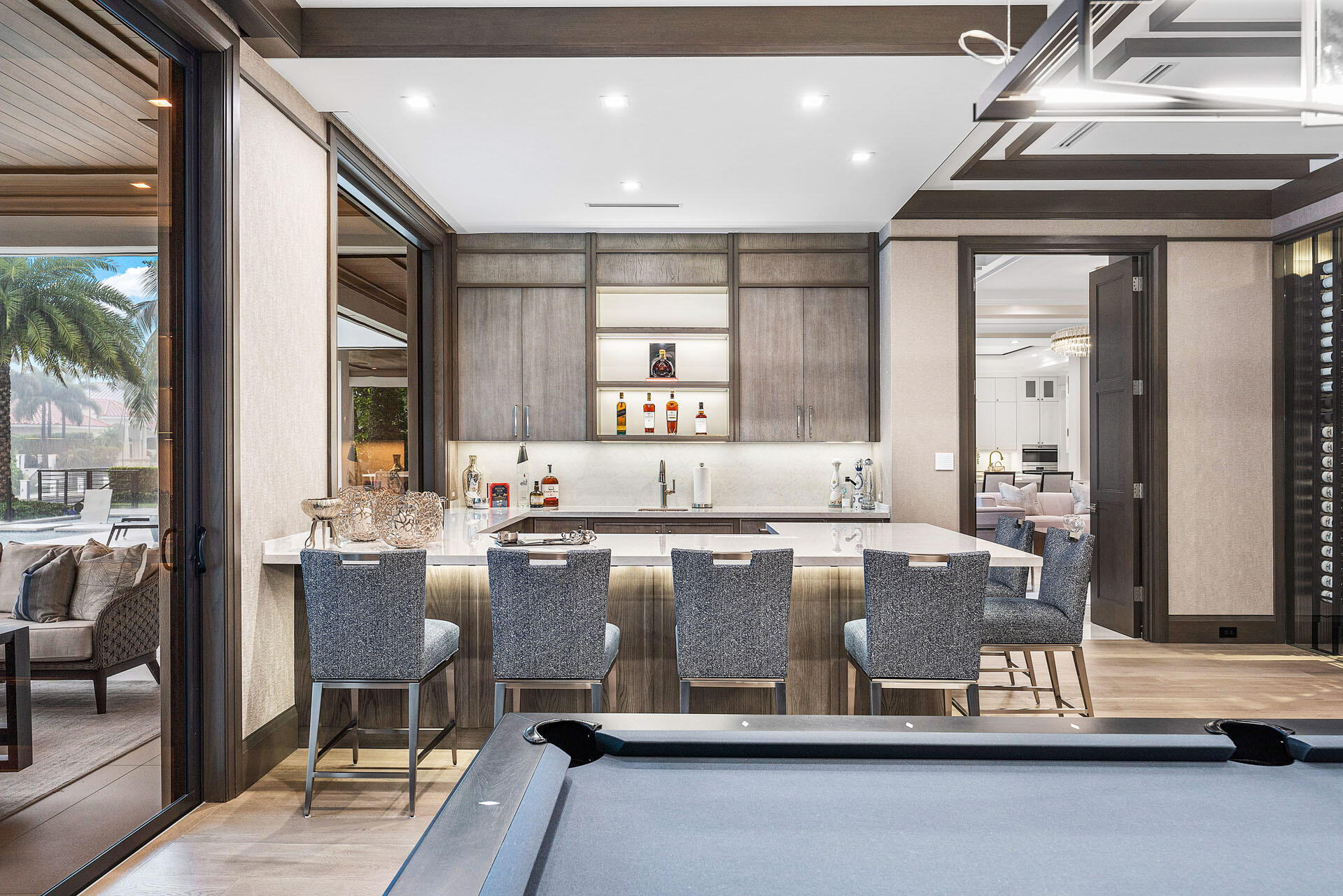 ROYAL PALM YACHT & COUNTRY CLUB - Residential