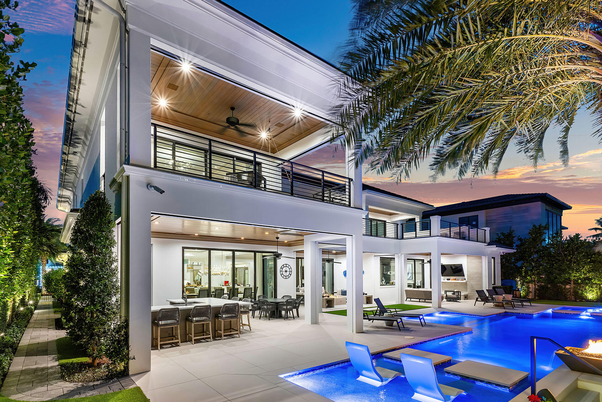 ROYAL PALM YACHT & COUNTRY CLUB - Residential