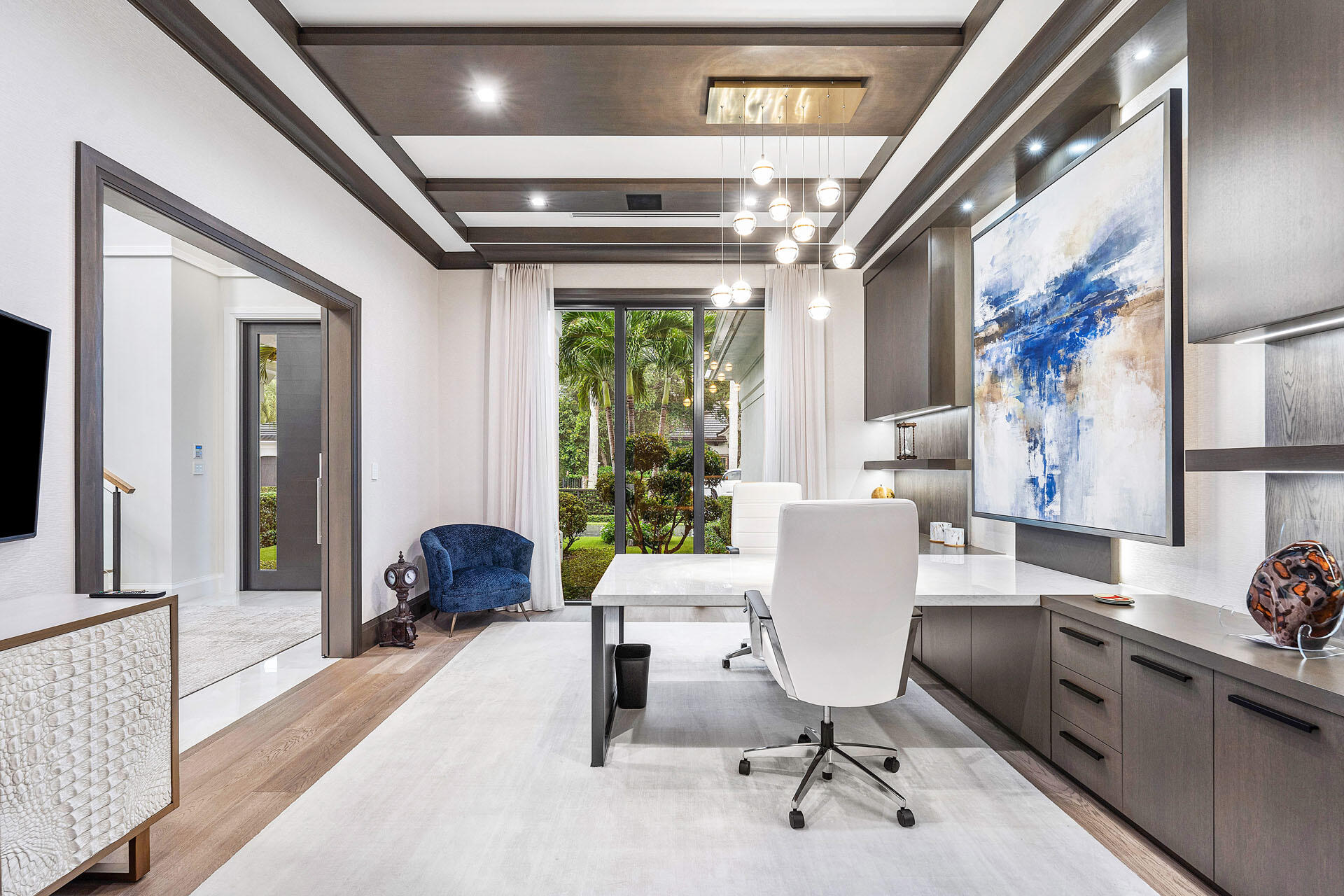 ROYAL PALM YACHT & COUNTRY CLUB - Residential