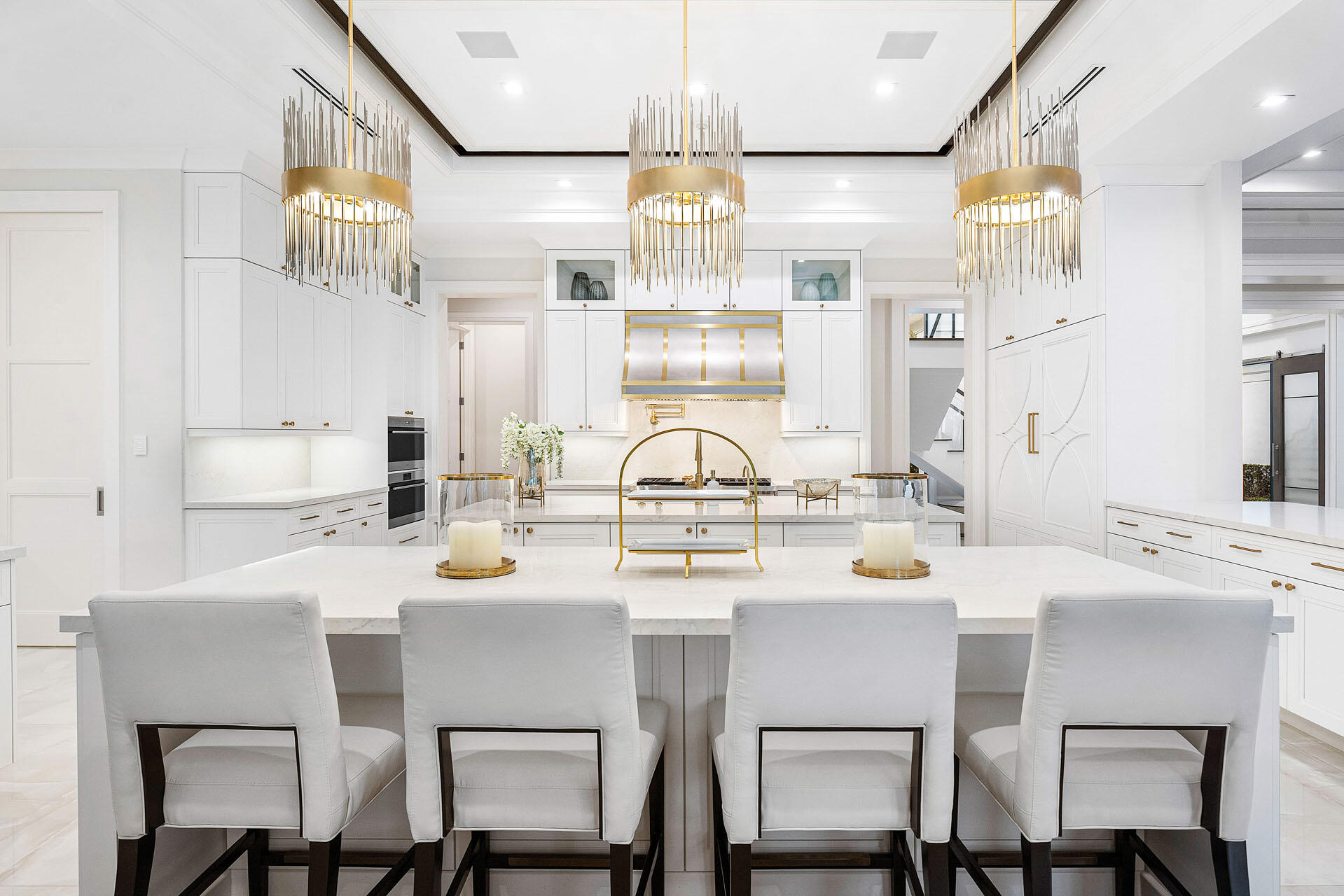 ROYAL PALM YACHT & COUNTRY CLUB - Residential