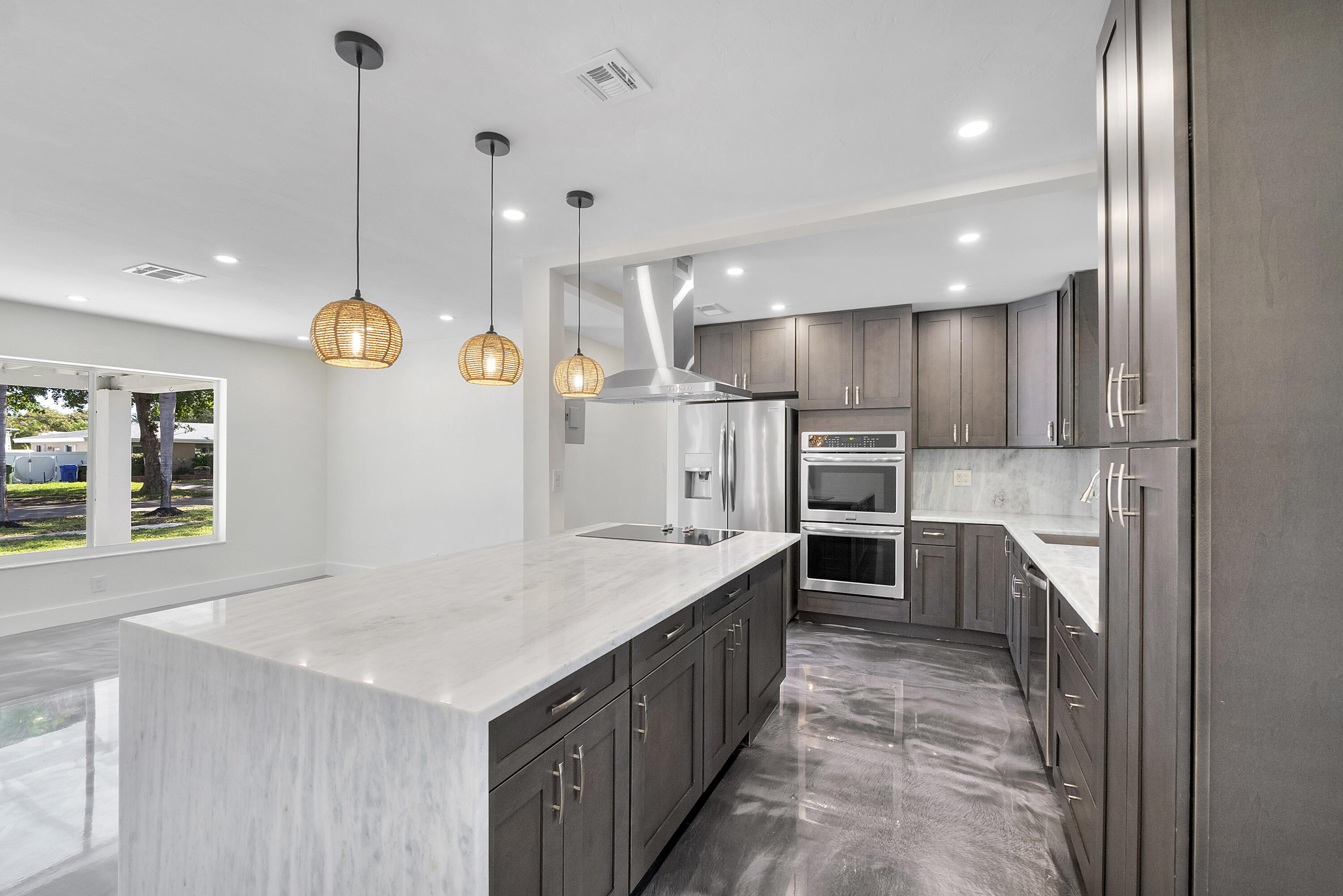 MARY KNOLL - Residential Lease