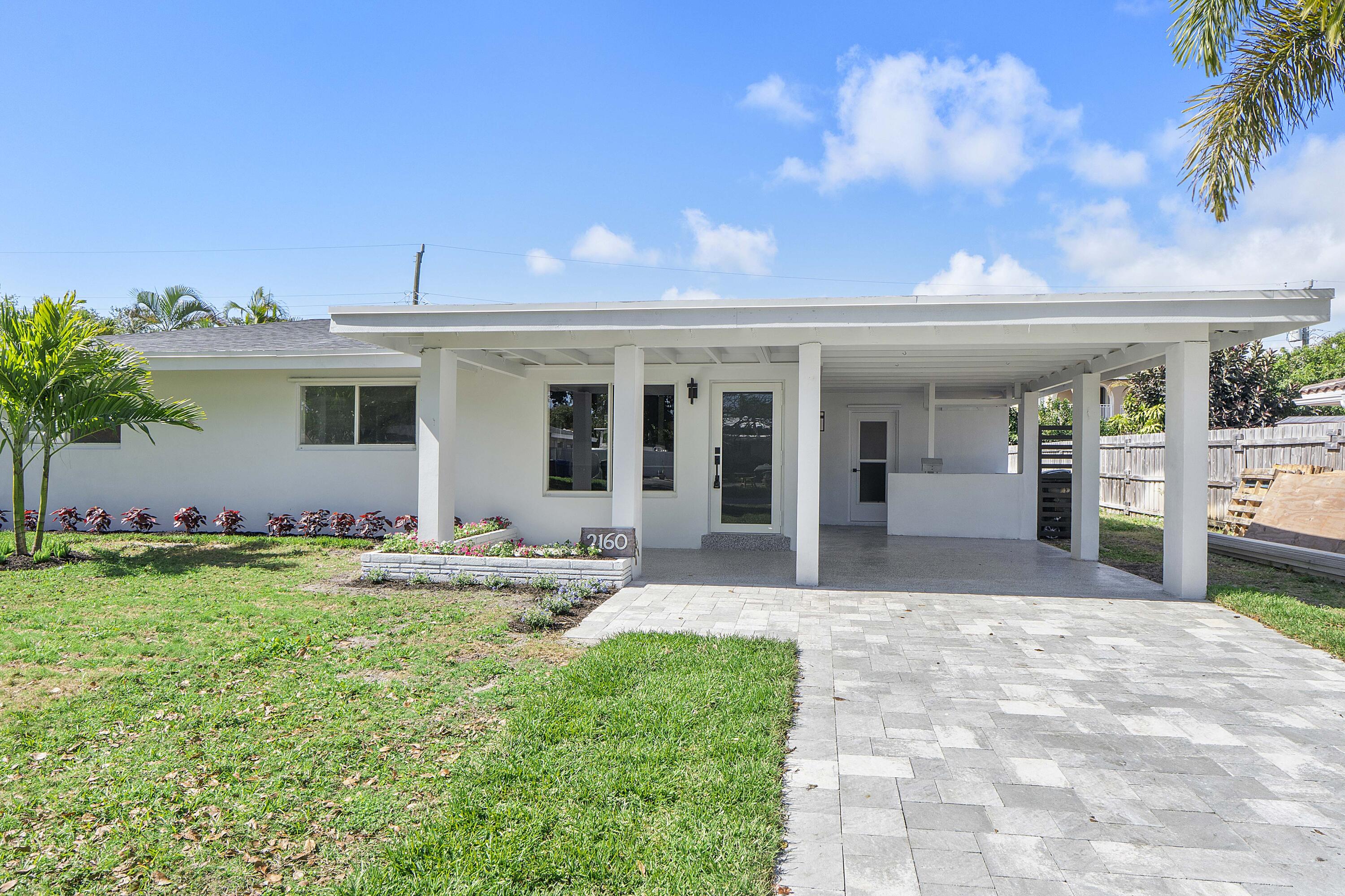 MARY KNOLL - Residential Lease