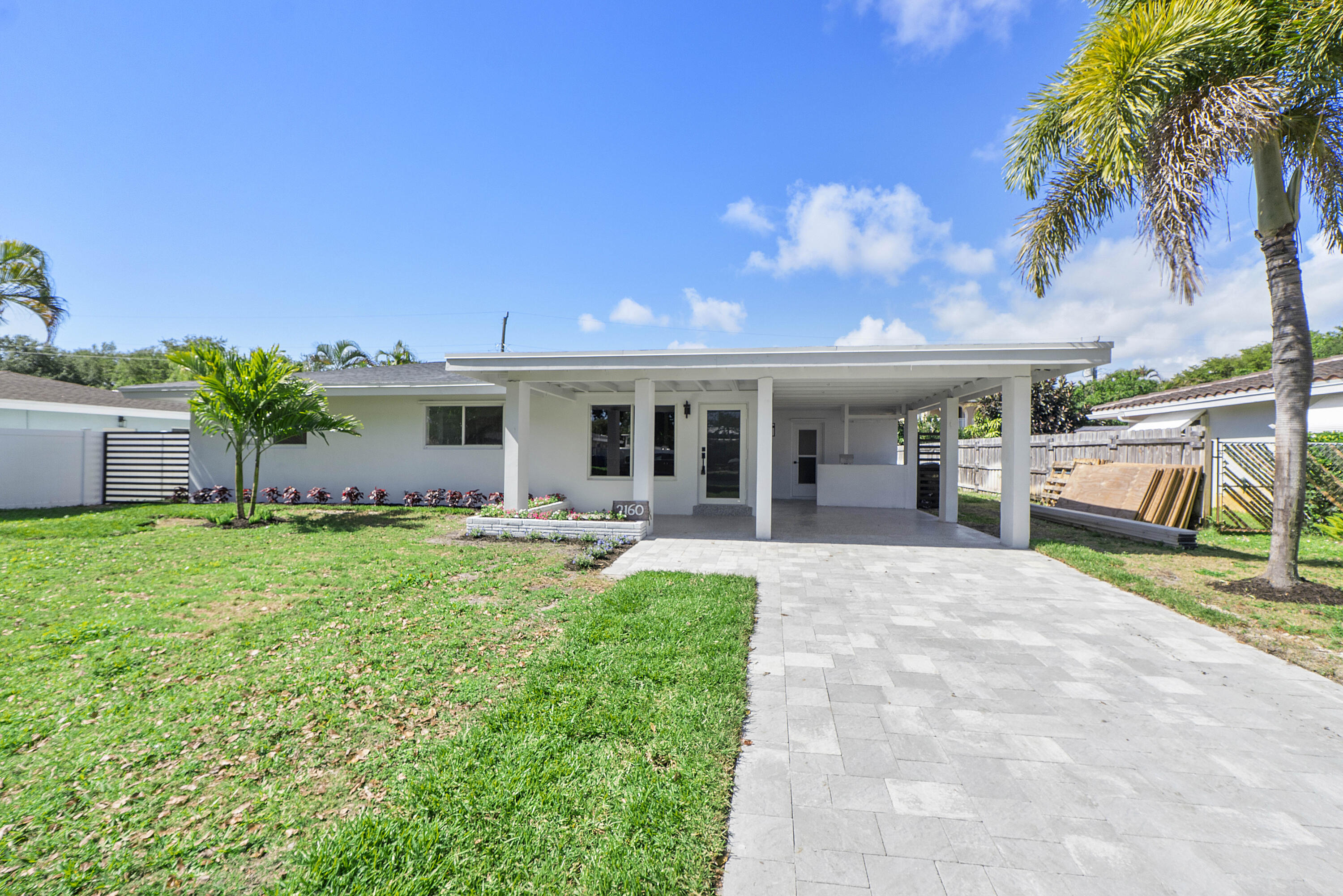 MARY KNOLL - Residential Lease