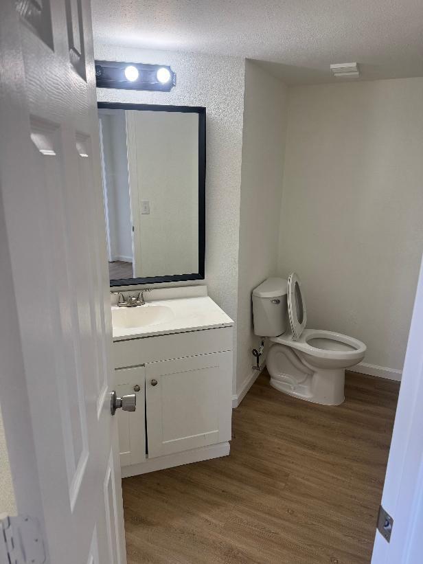 MIDPORT PLACE II, A CONDOMINIUM - Residential Lease